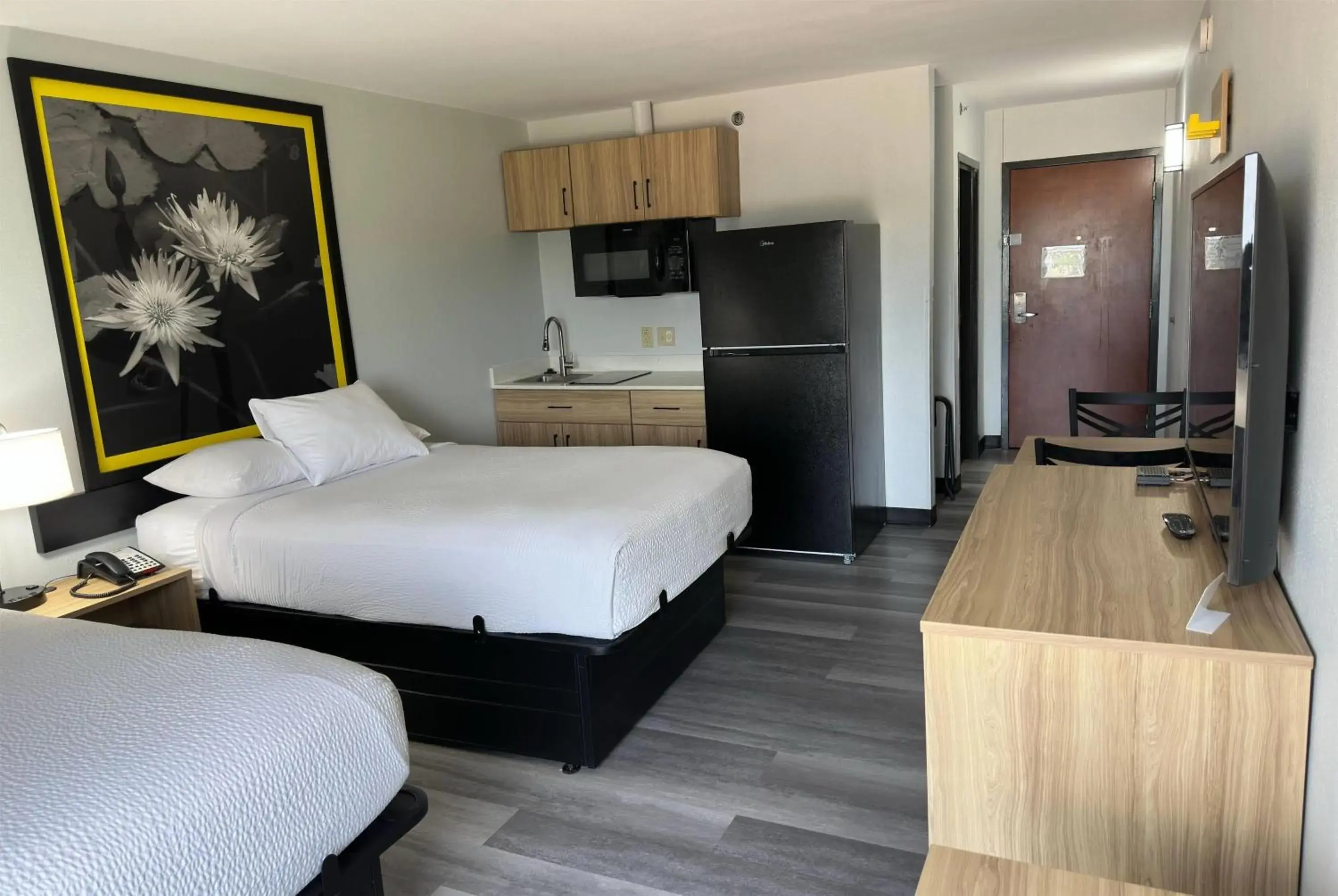 Photo of the whole room, Bed in Super 8 by Wyndham Alexandria LA Photo of the whole room, Bed in Super 8 by Wyndham Alexandria LA