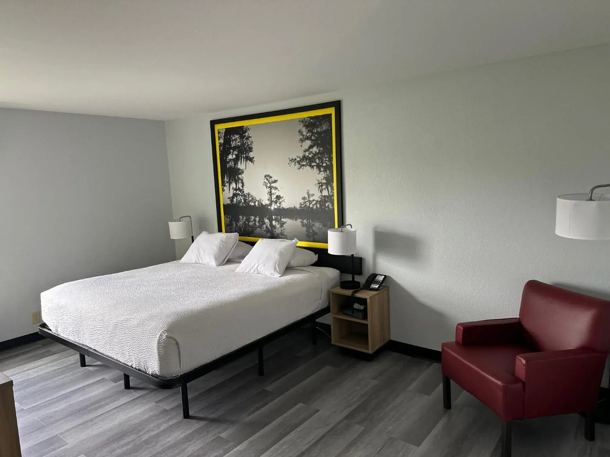 Bed in Super 8 by Wyndham Alexandria LA