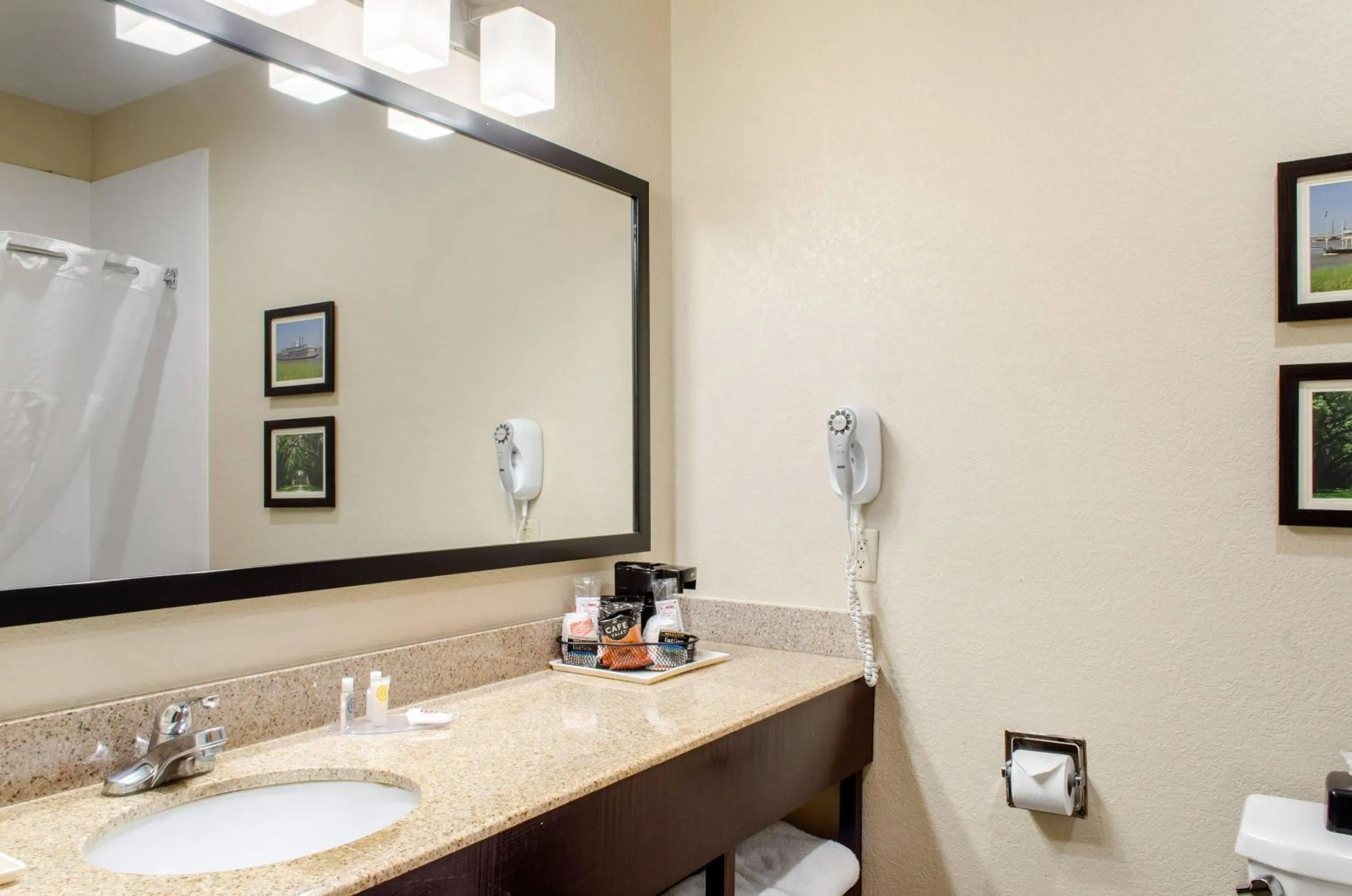 Bedroom in Comfort Inn & Suites Covington - Mandeville