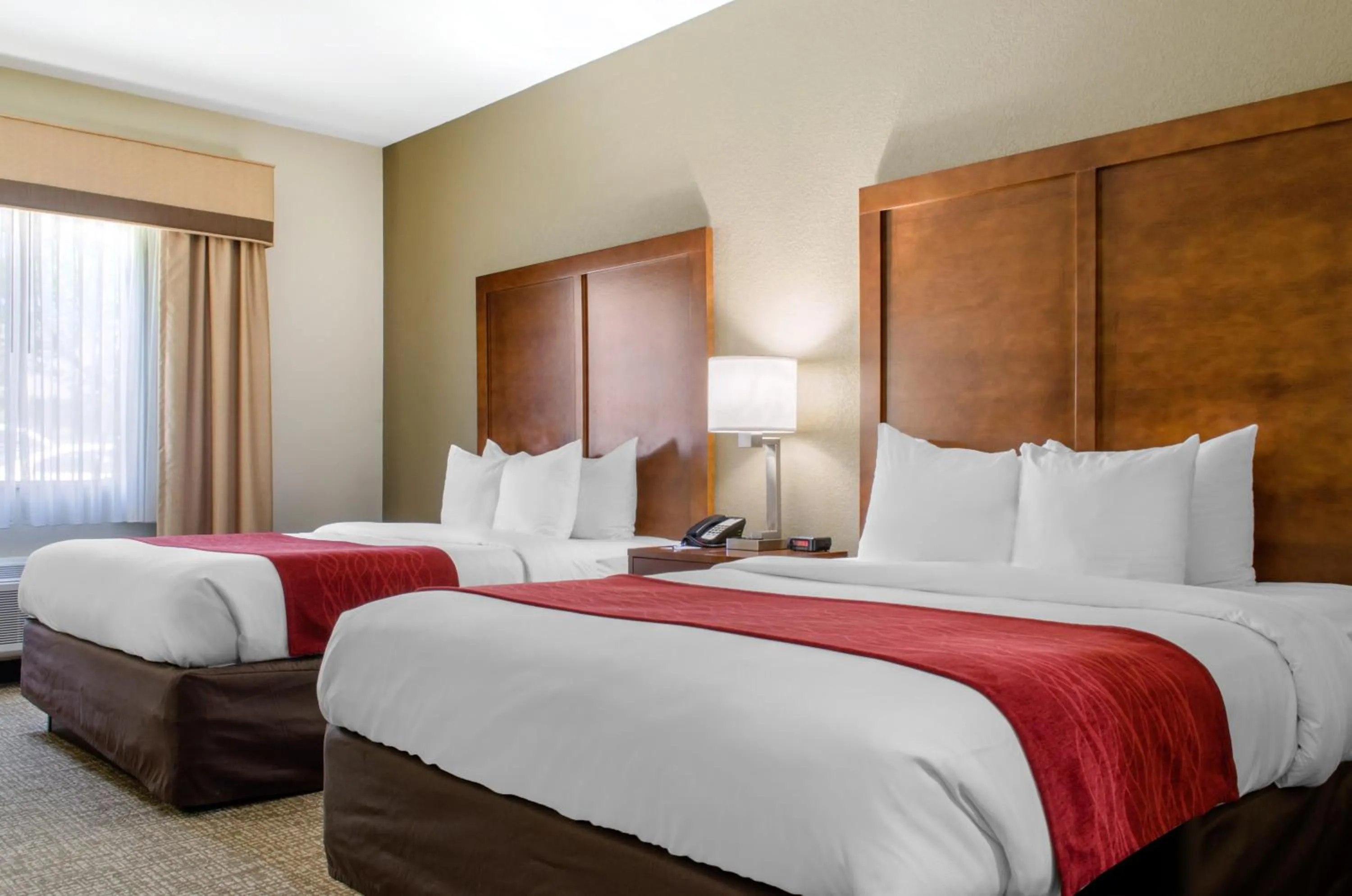Bed in Comfort Inn & Suites Covington - Mandeville