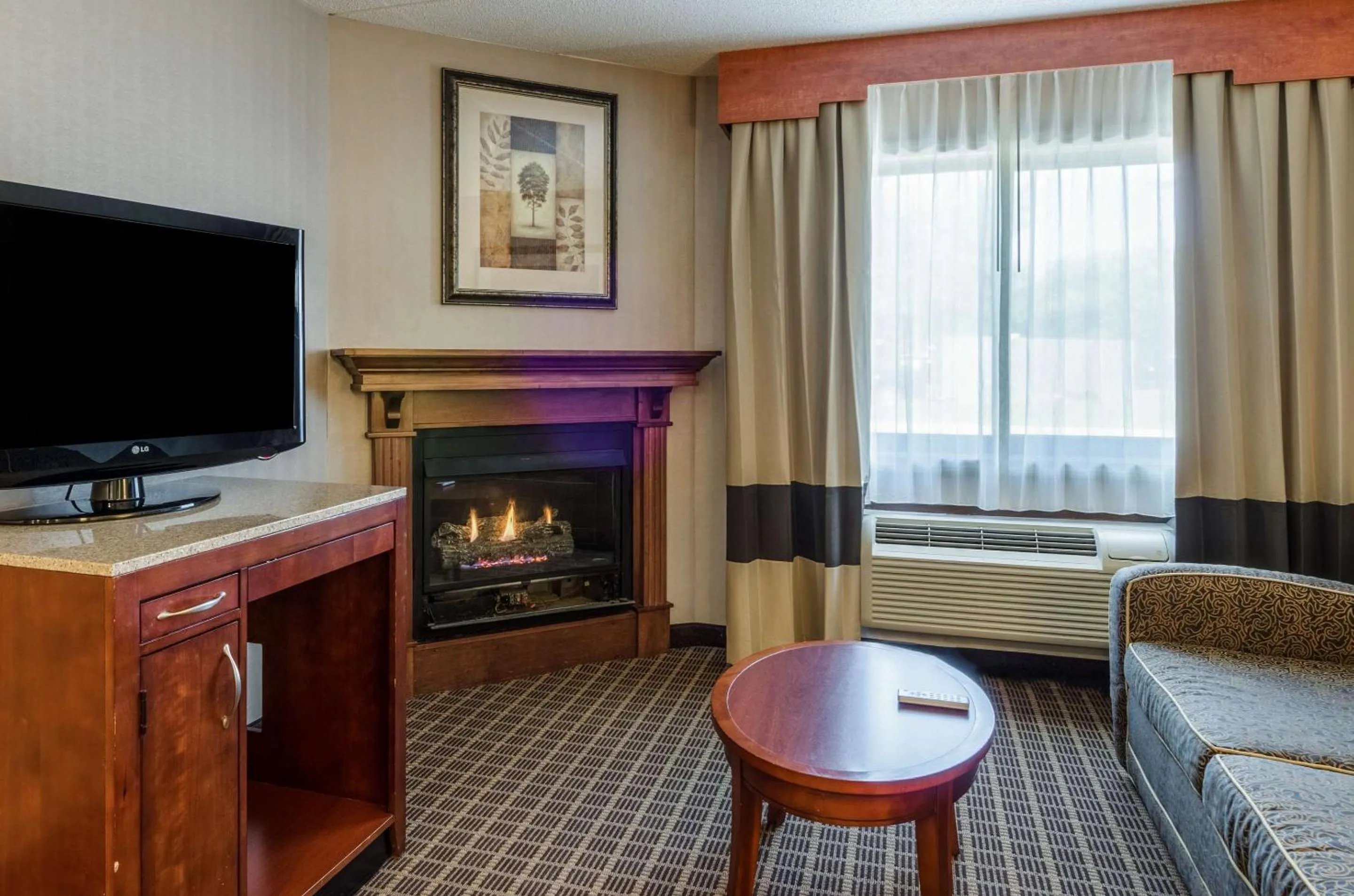 Bedroom in Comfort Inn & Suites West Springfield