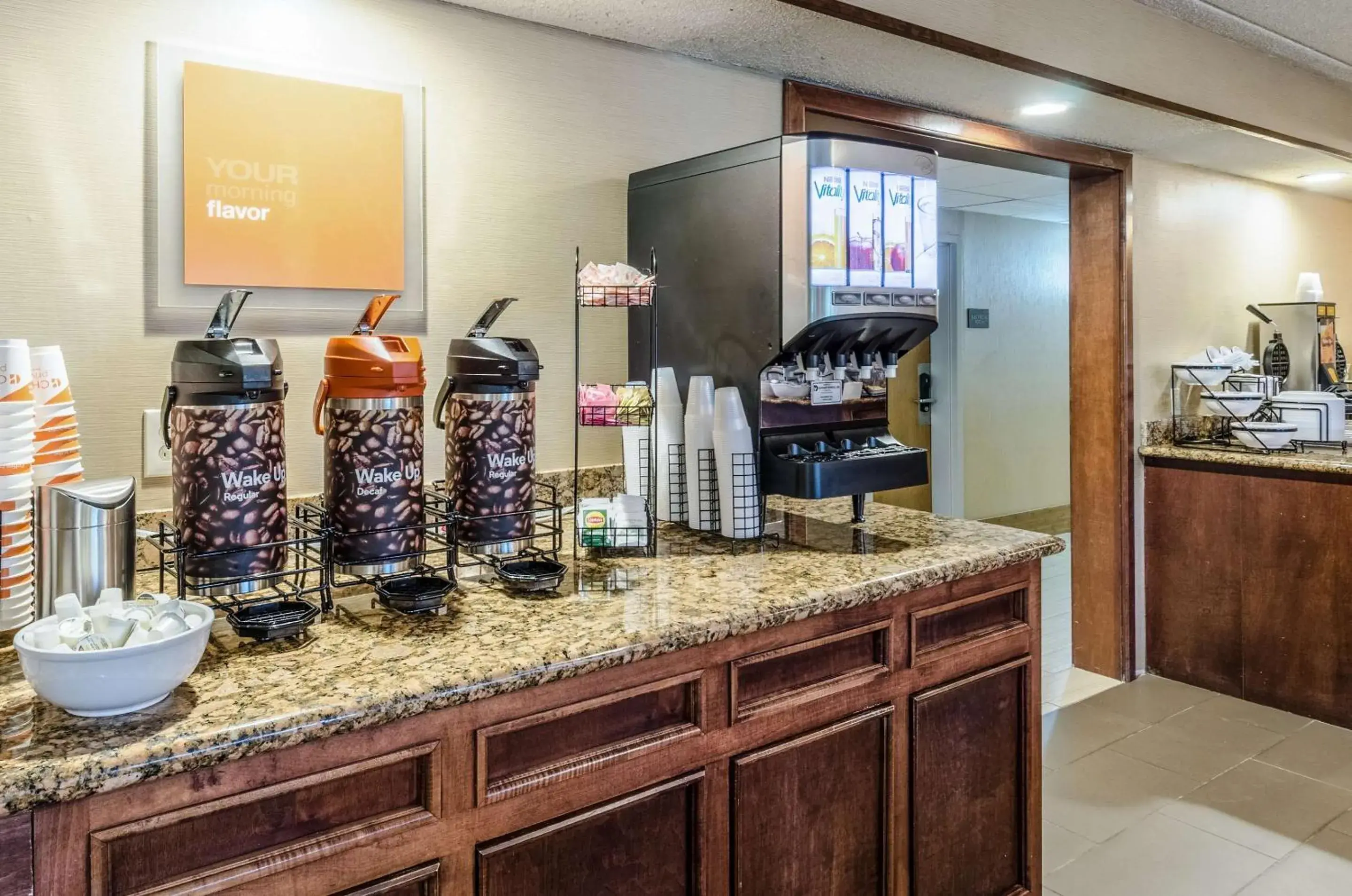 Breakfast in Comfort Inn & Suites West Springfield Breakfast in Comfort Inn & Suites West Springfield