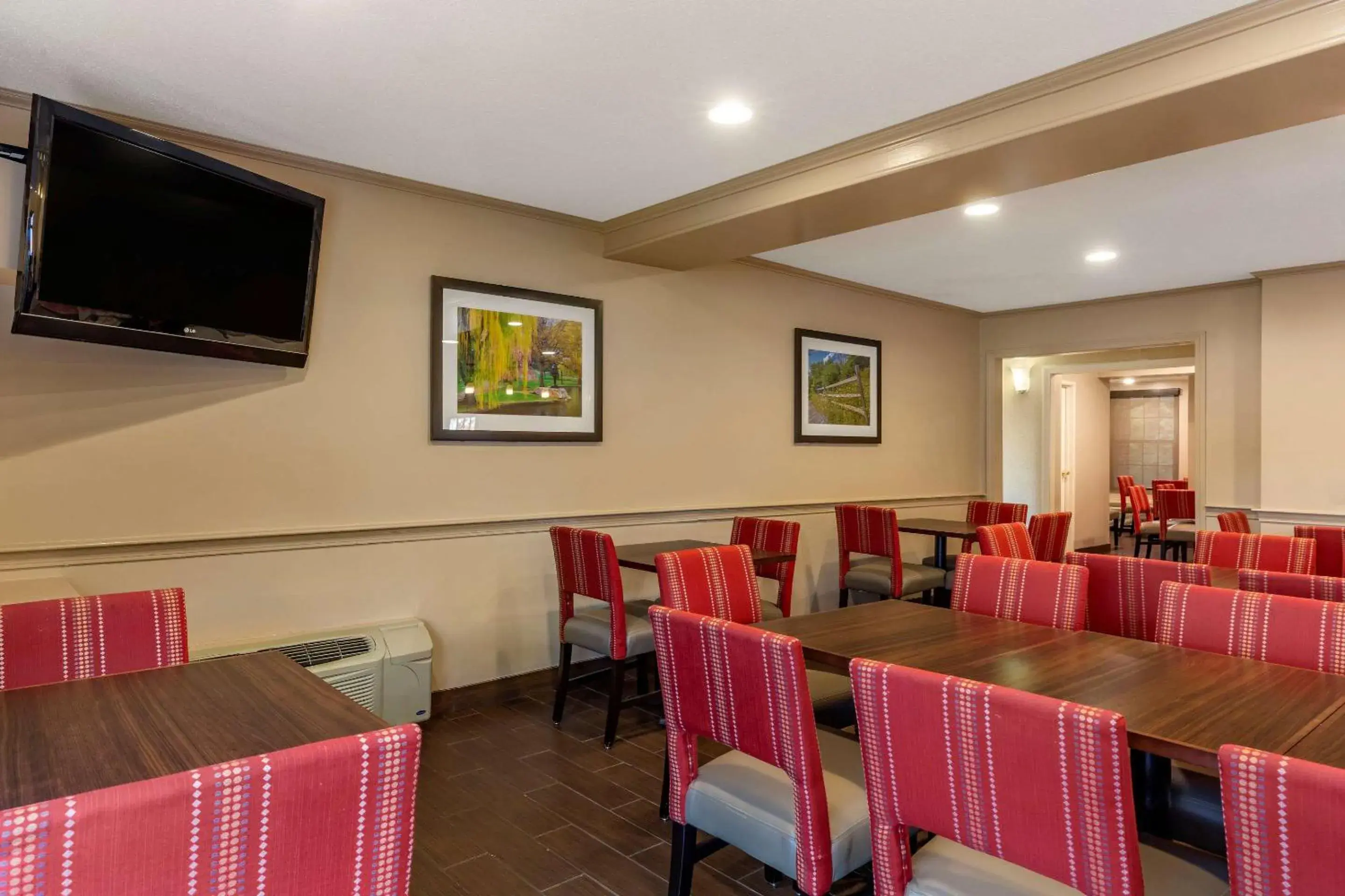 Restaurant/places to eat in Comfort Inn Foxboro - Mansfield Restaurant/places to eat in Comfort Inn Foxboro - Mansfield