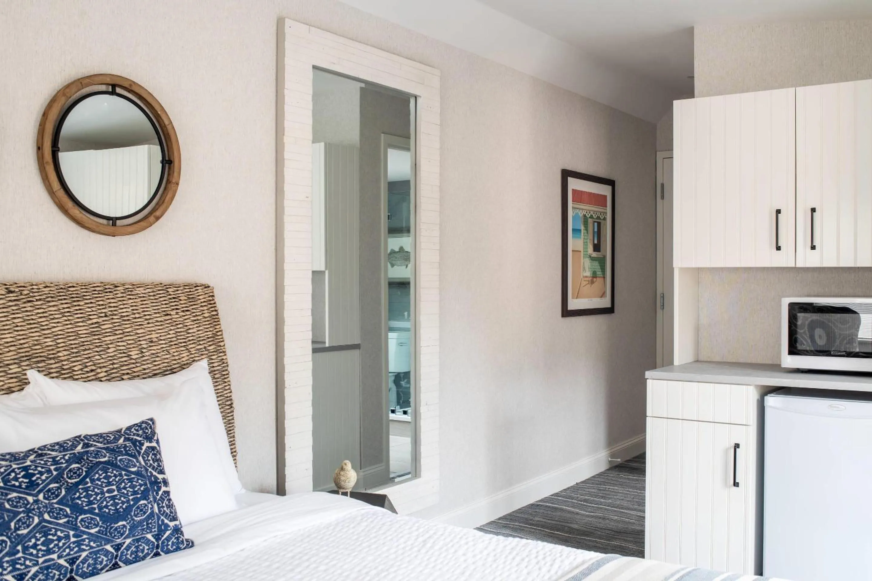 Bedroom, Bed in Edgar Hotel Martha's Vineyard, an Ascend Collection Hotel