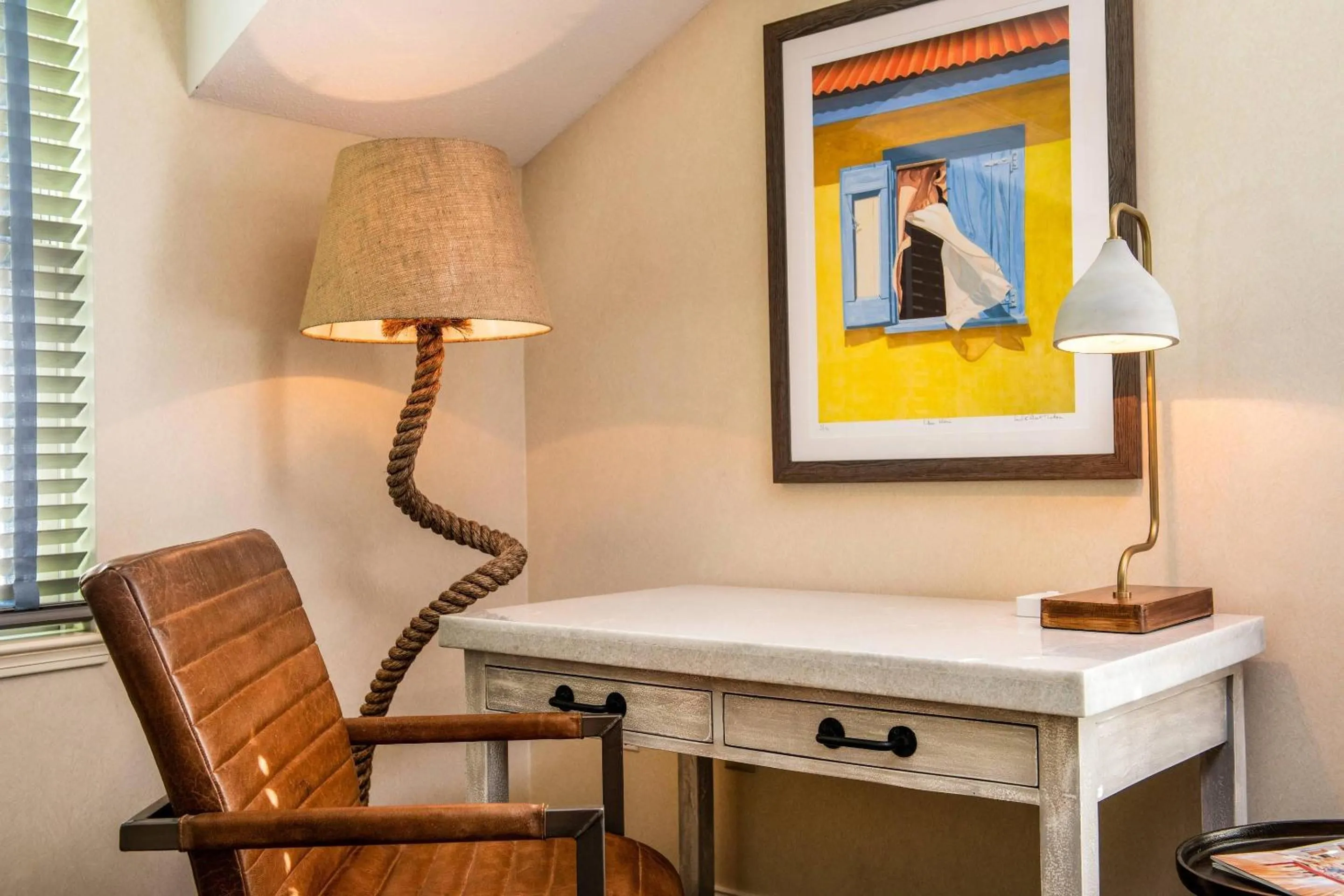 Bedroom in Edgar Hotel Martha's Vineyard, an Ascend Collection Hotel