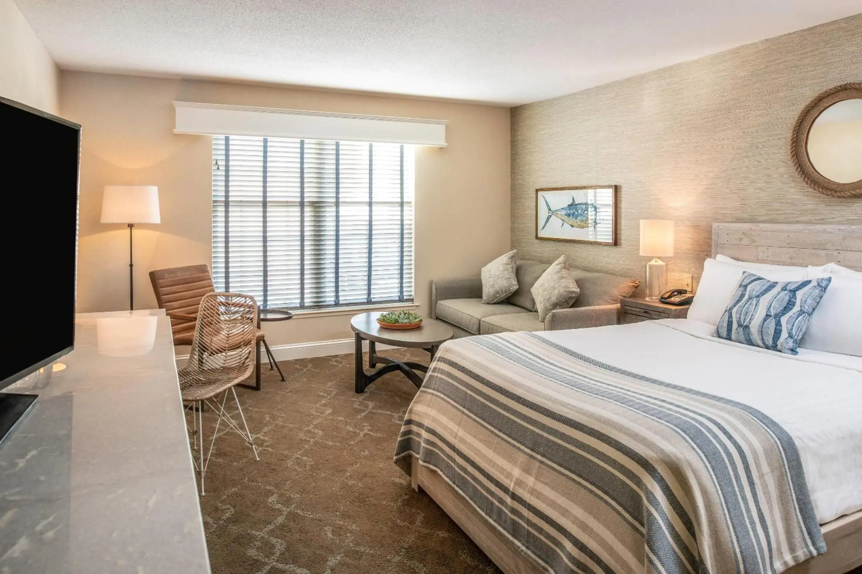 Bedroom, Bed in Edgar Hotel Martha's Vineyard, an Ascend Collection Hotel Bedroom, Bed in Edgar Hotel Martha's Vineyard, an Ascend Collection Hotel