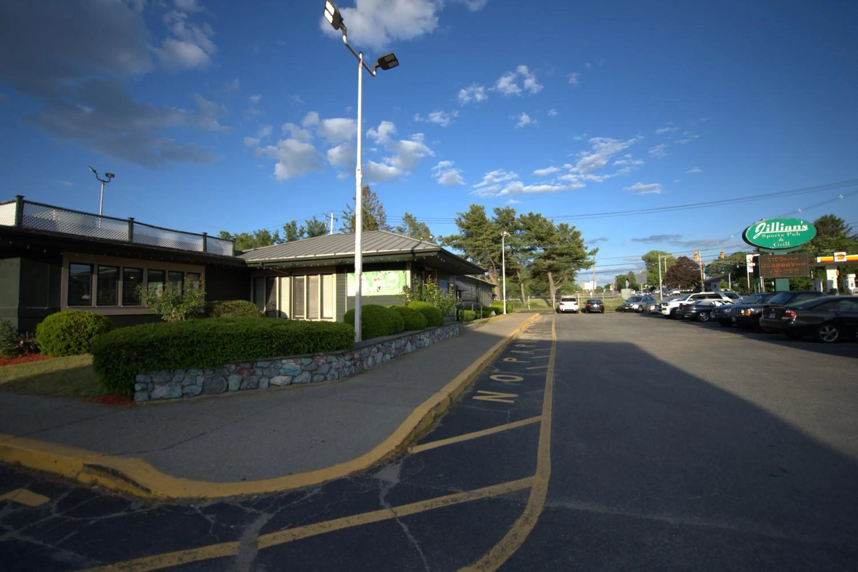 Restaurant/places to eat in Riverview Inn & Suites