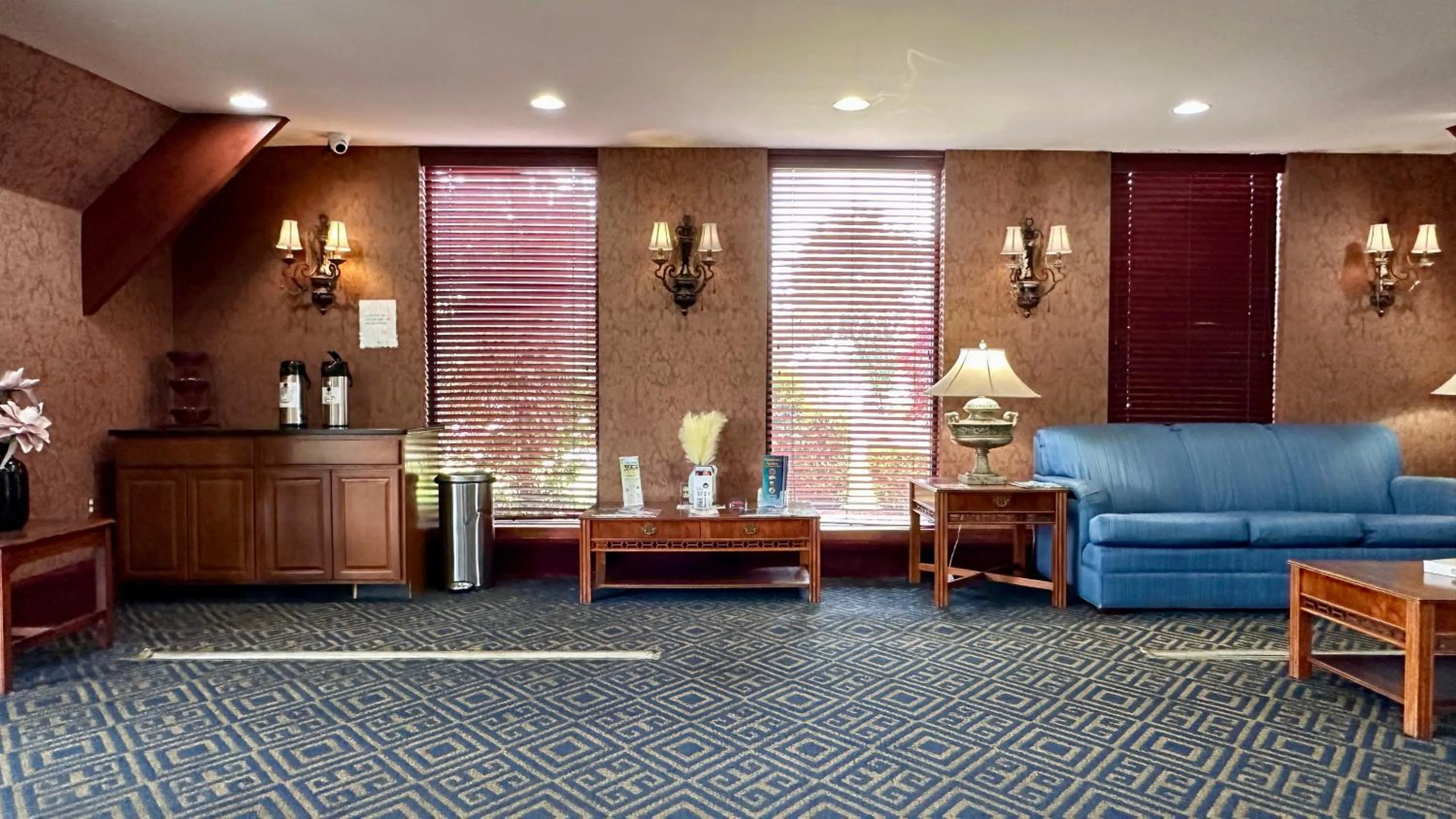 Lobby or reception in Riverview Inn & Suites