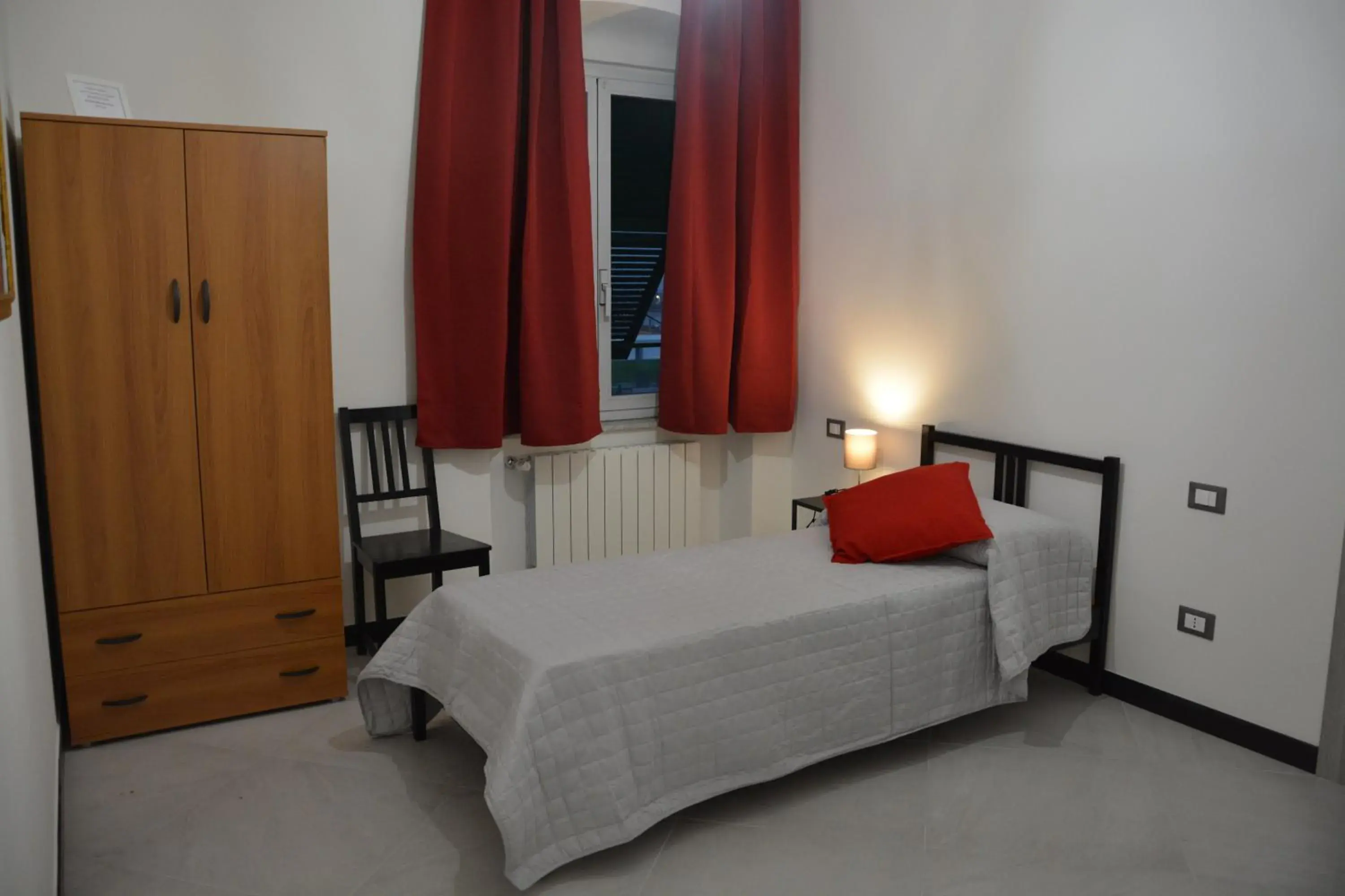 Triple Room with Private Bathroom - single occupancy in Casa dei nonni Triple Room with Private Bathroom - single occupancy in Casa dei nonni