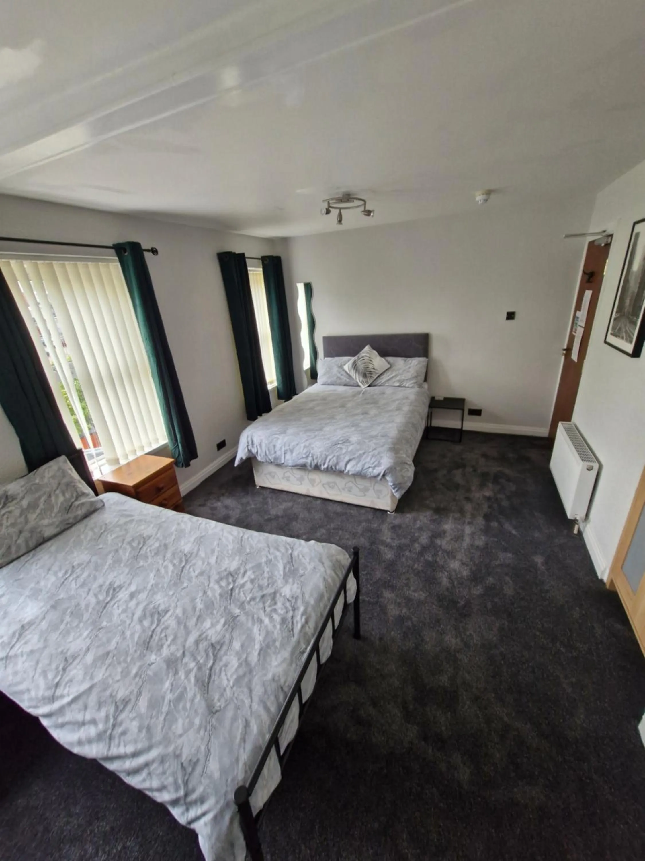 Family, Bed in The Clevedon