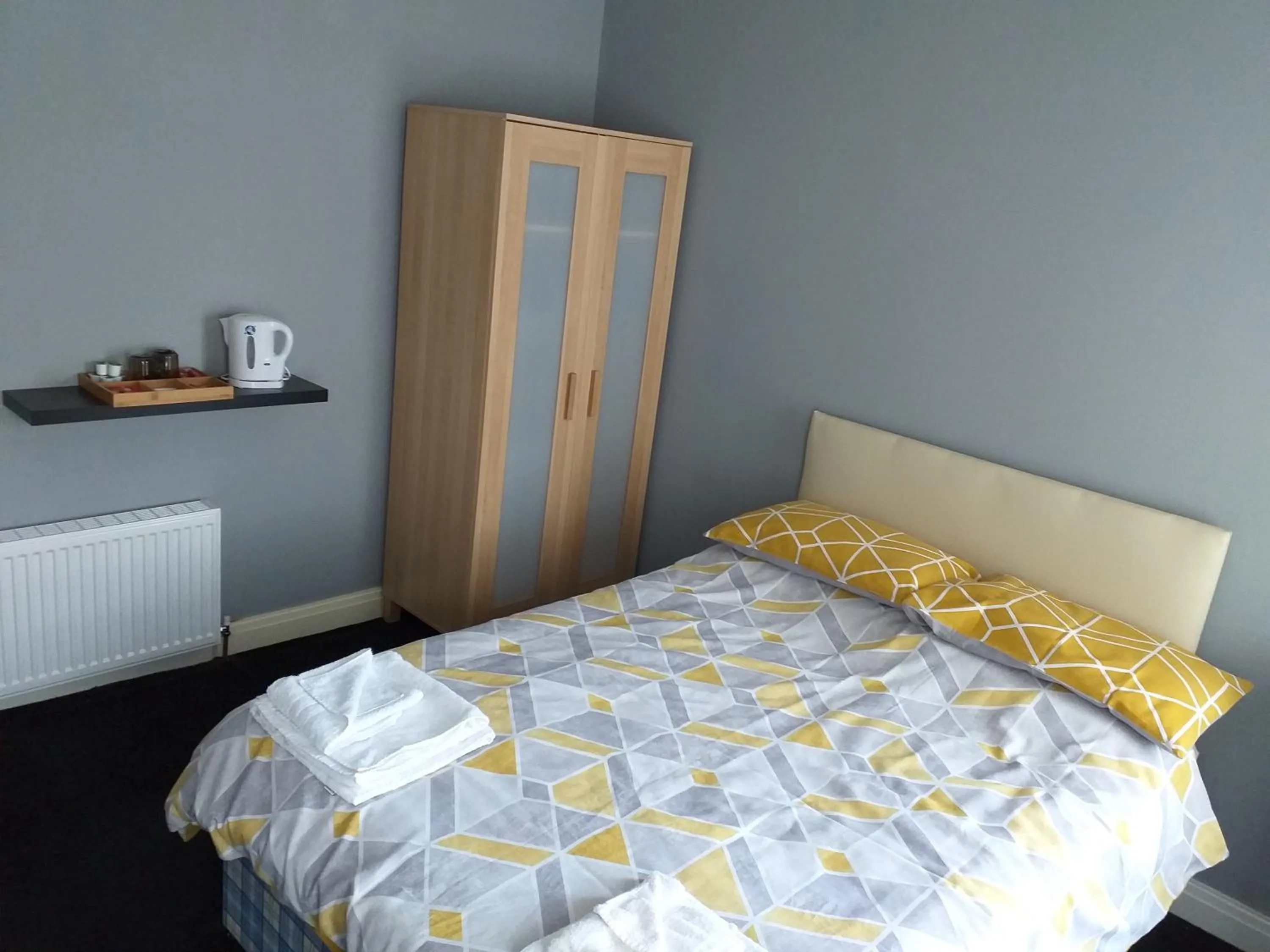 Standard Double Room with Shared Bathroom in The Clevedon