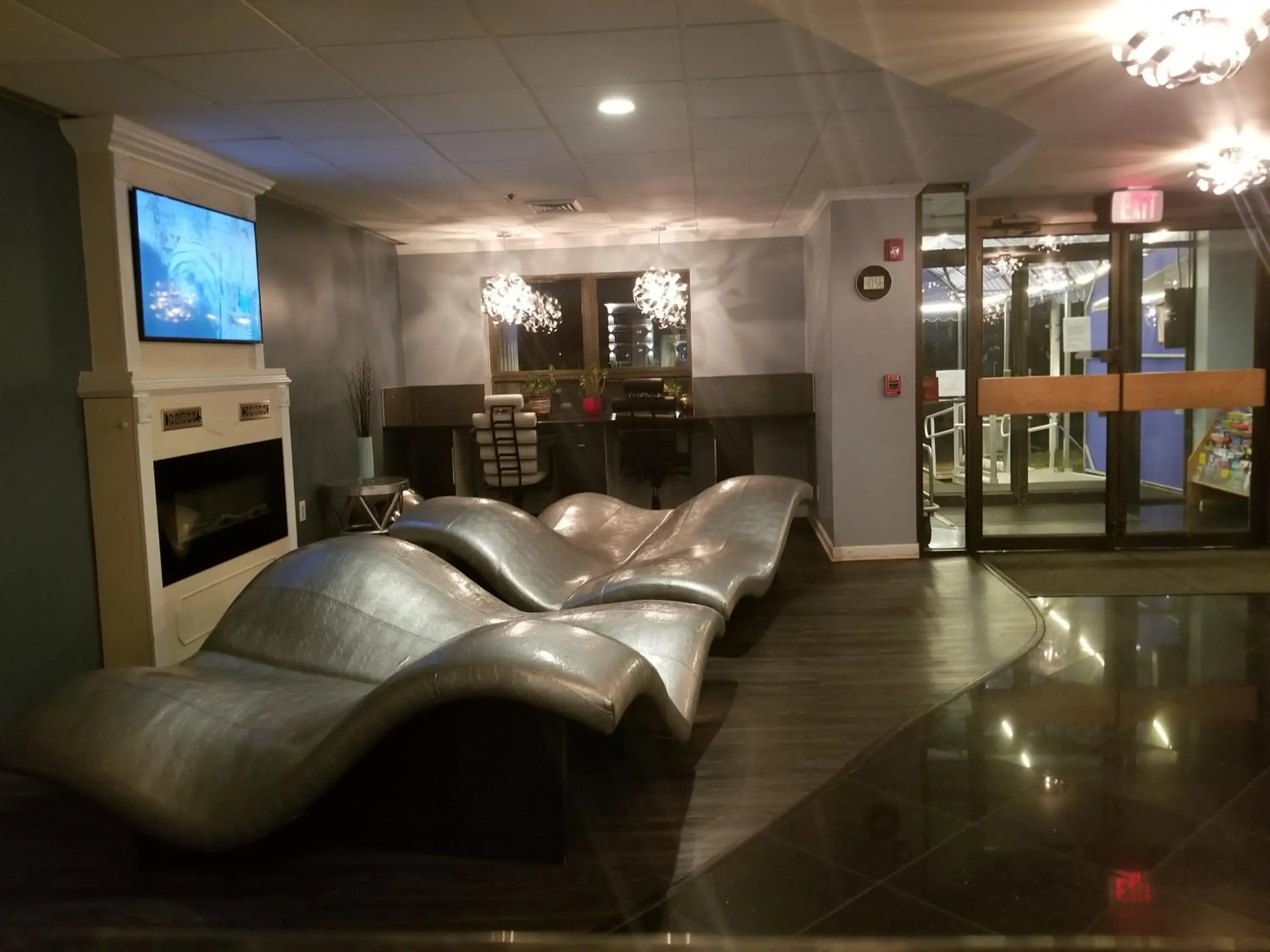 Lobby or reception in Lakeside Inn Lobby or reception in Lakeside Inn