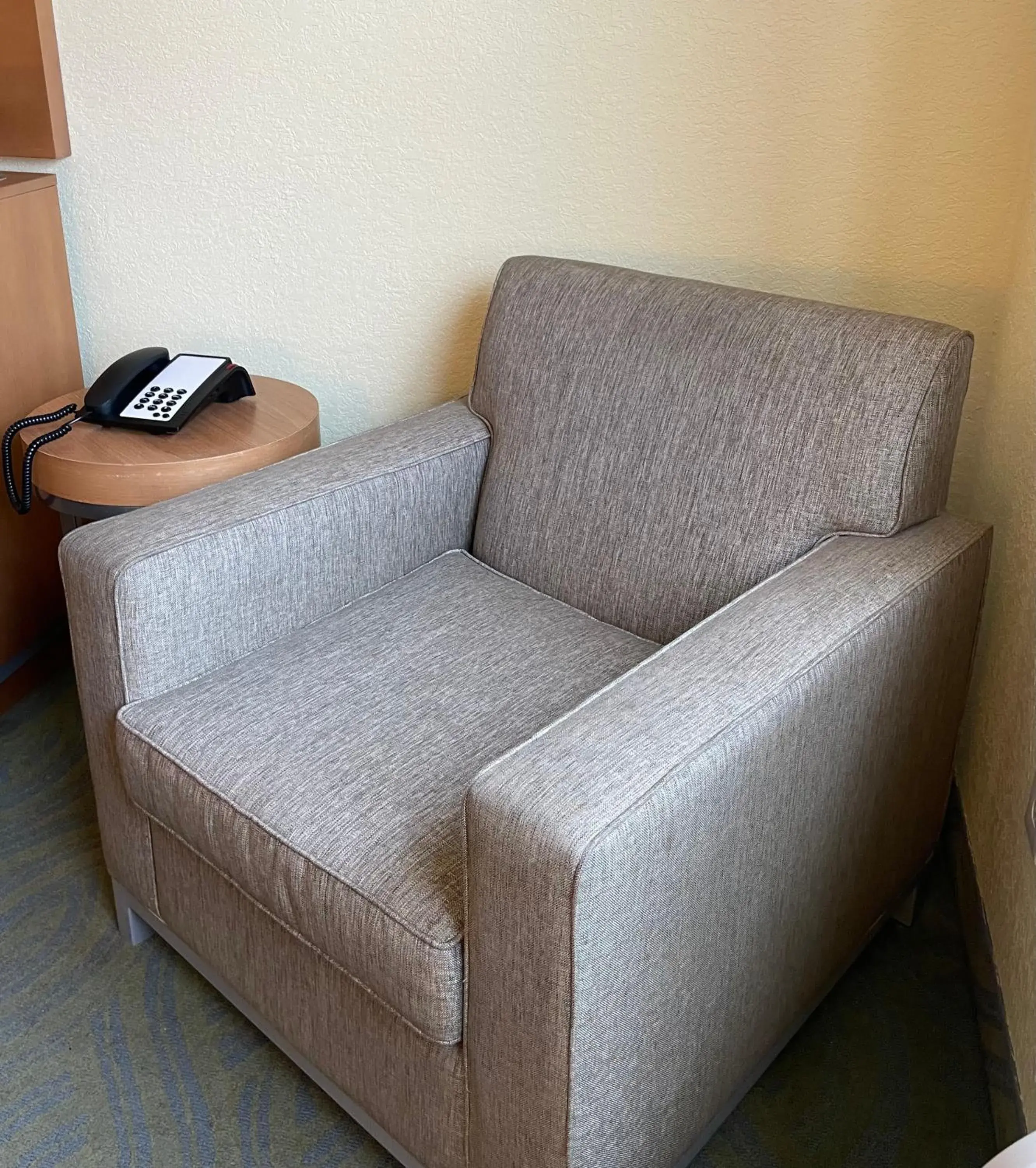 Bedroom in Lakeside Inn Bedroom in Lakeside Inn