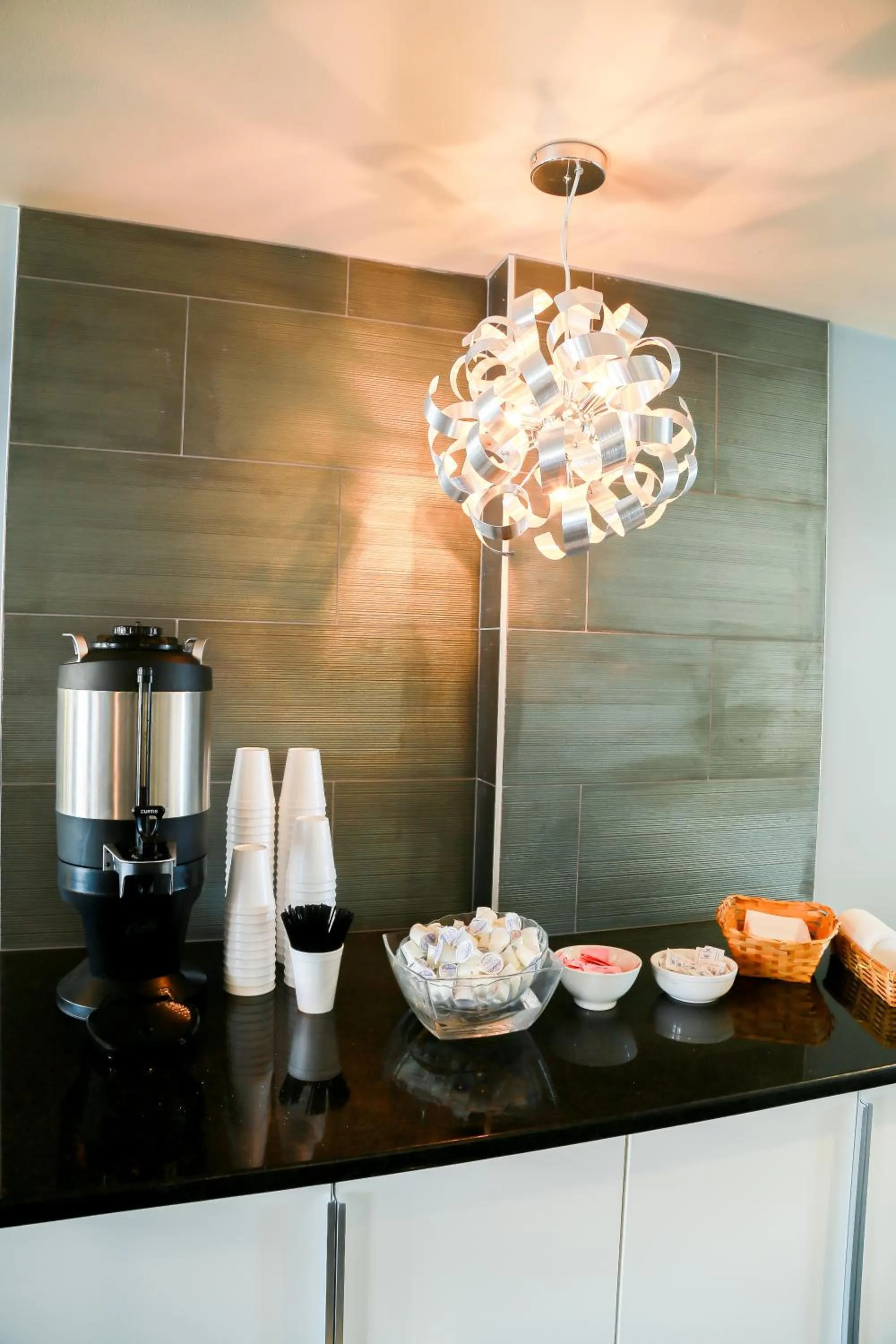 Lobby or reception in Lakeside Inn