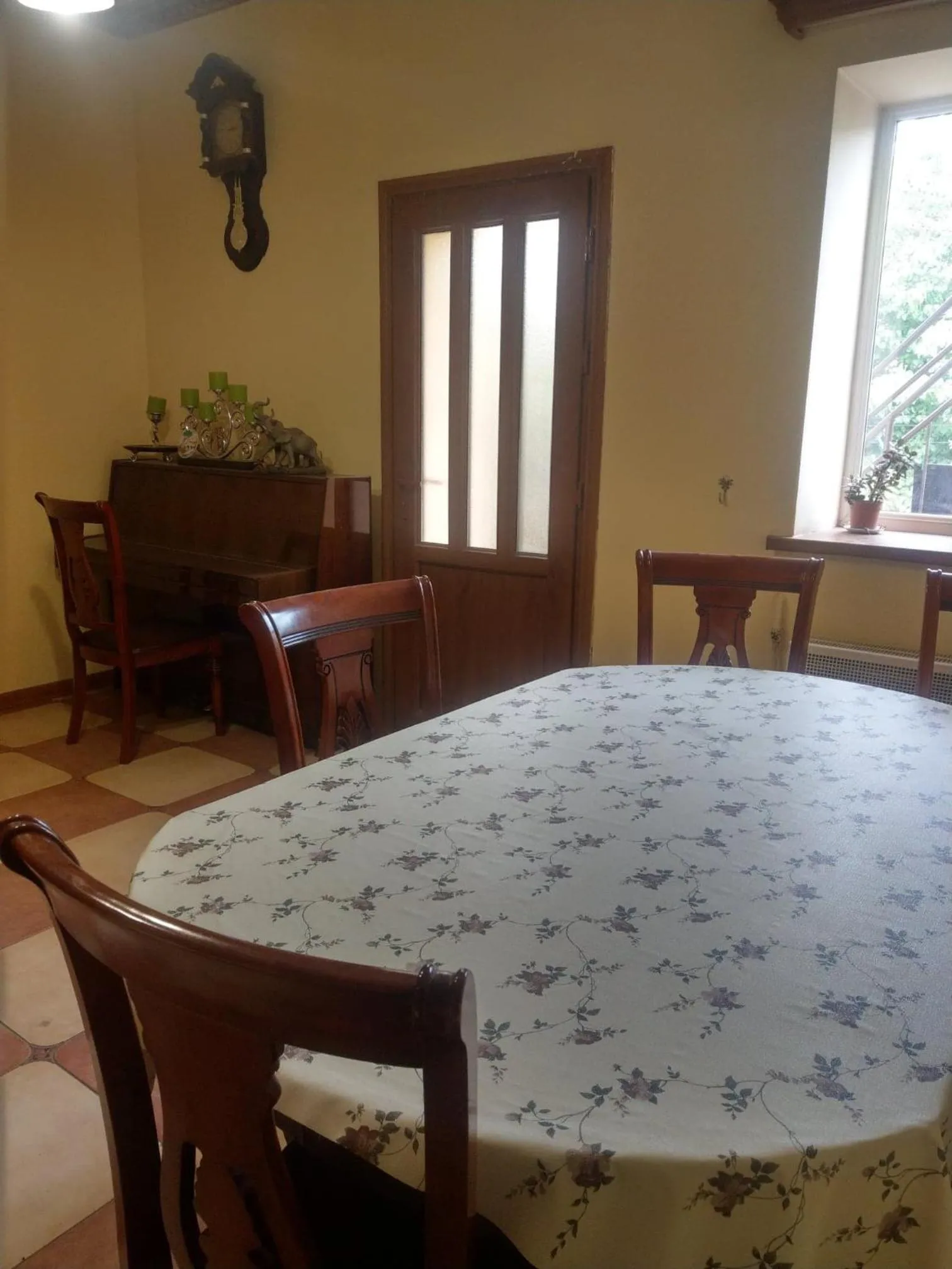 Li Yes Yerevan hotel