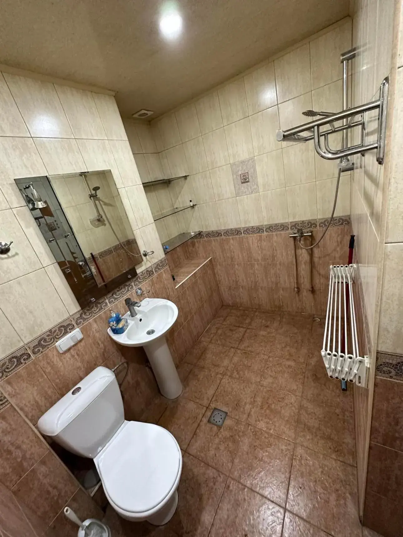 Family Room with Shared Bathroom in Li Yes Yerevan hotel Family Room with Shared Bathroom in Li Yes Yerevan hotel