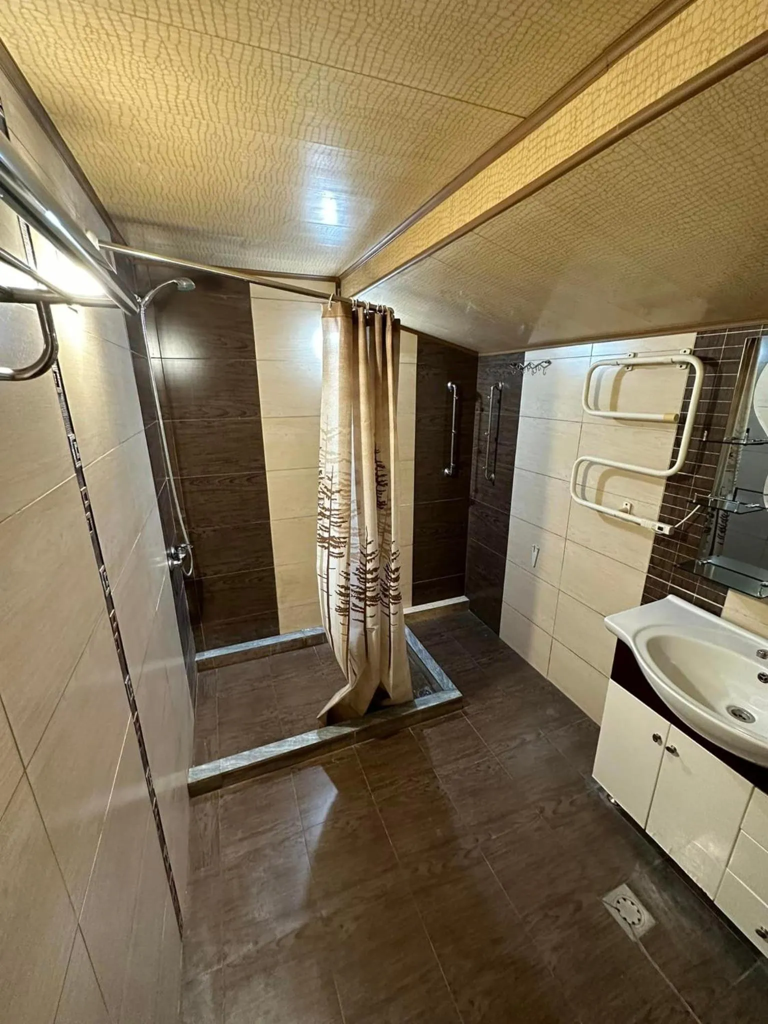 Li Yes Yerevan hotel