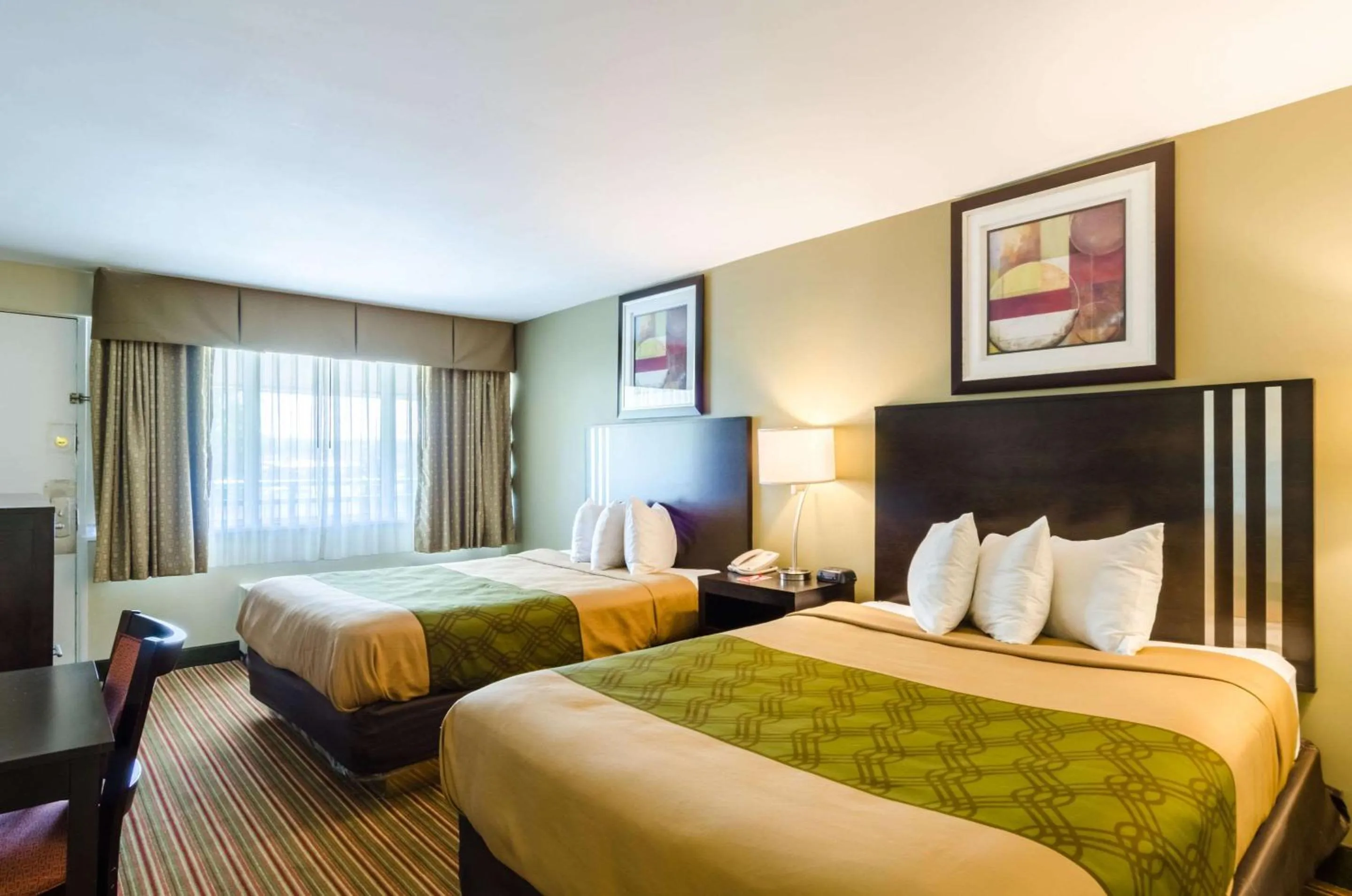 Photo of the whole room, Bed in Fairbridge Inn Express Pittsfield