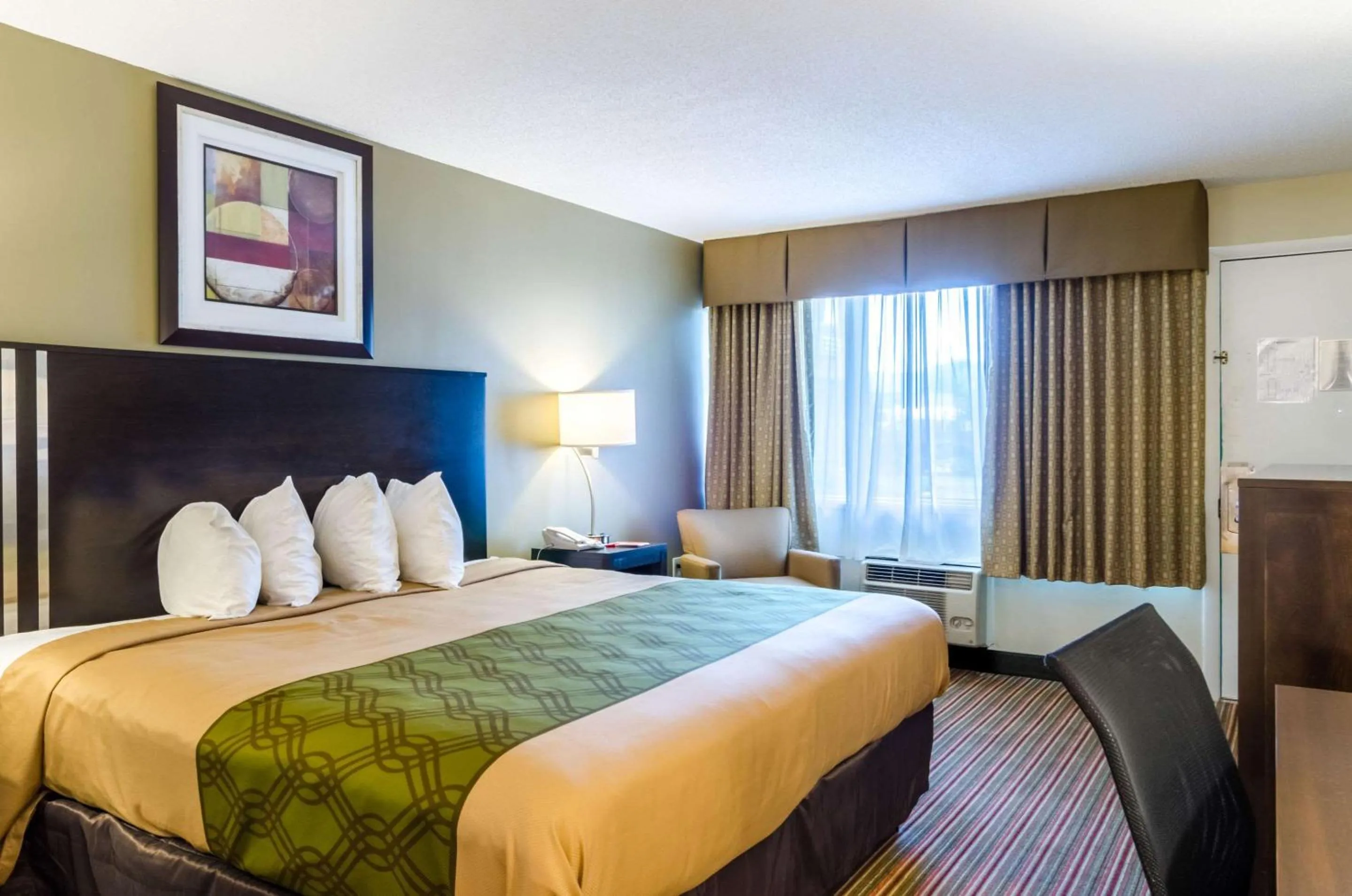 Photo of the whole room, Bed in Fairbridge Inn Express Pittsfield