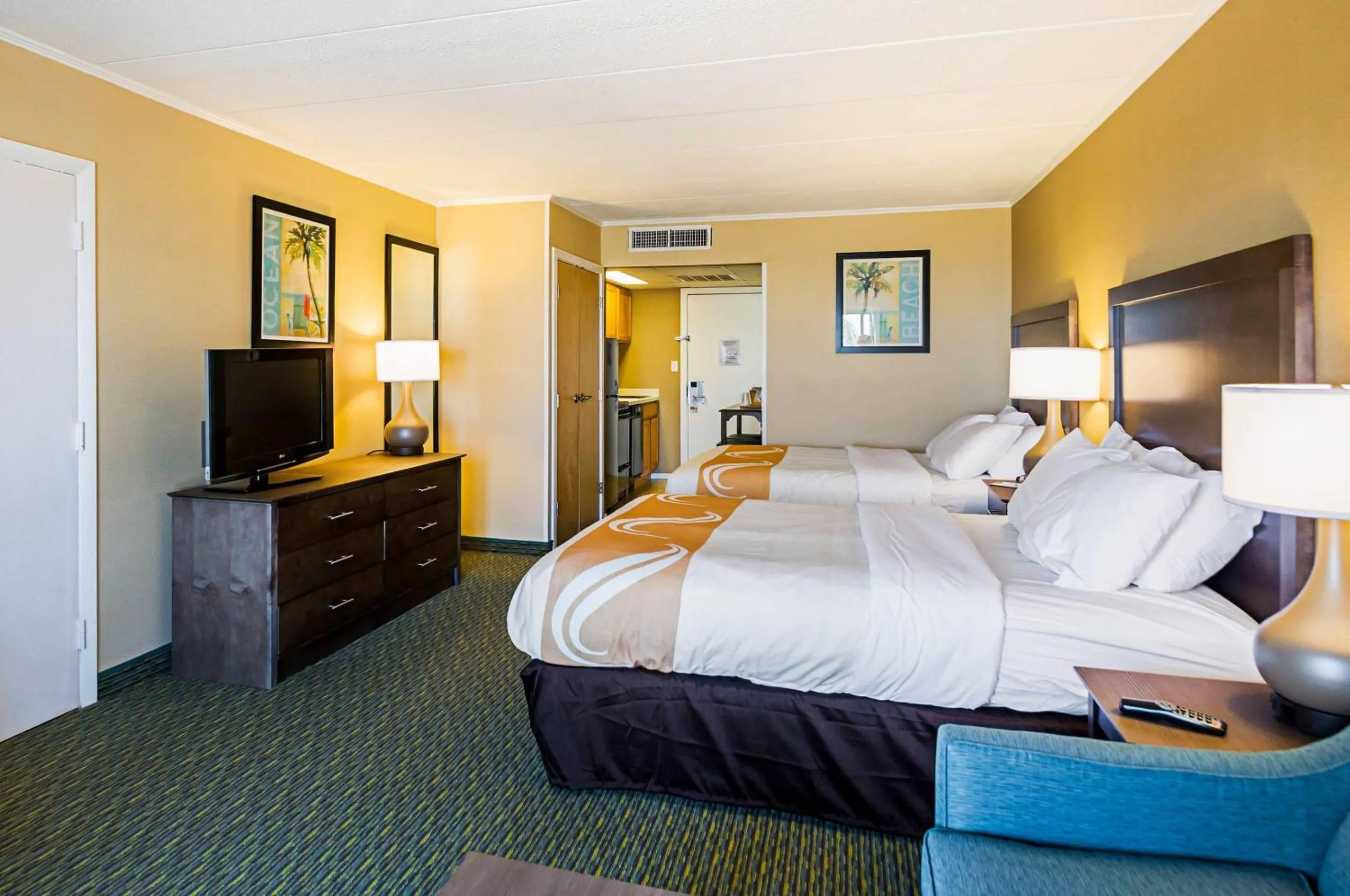 Bedroom, Bed in Quality Inn Oceanfront