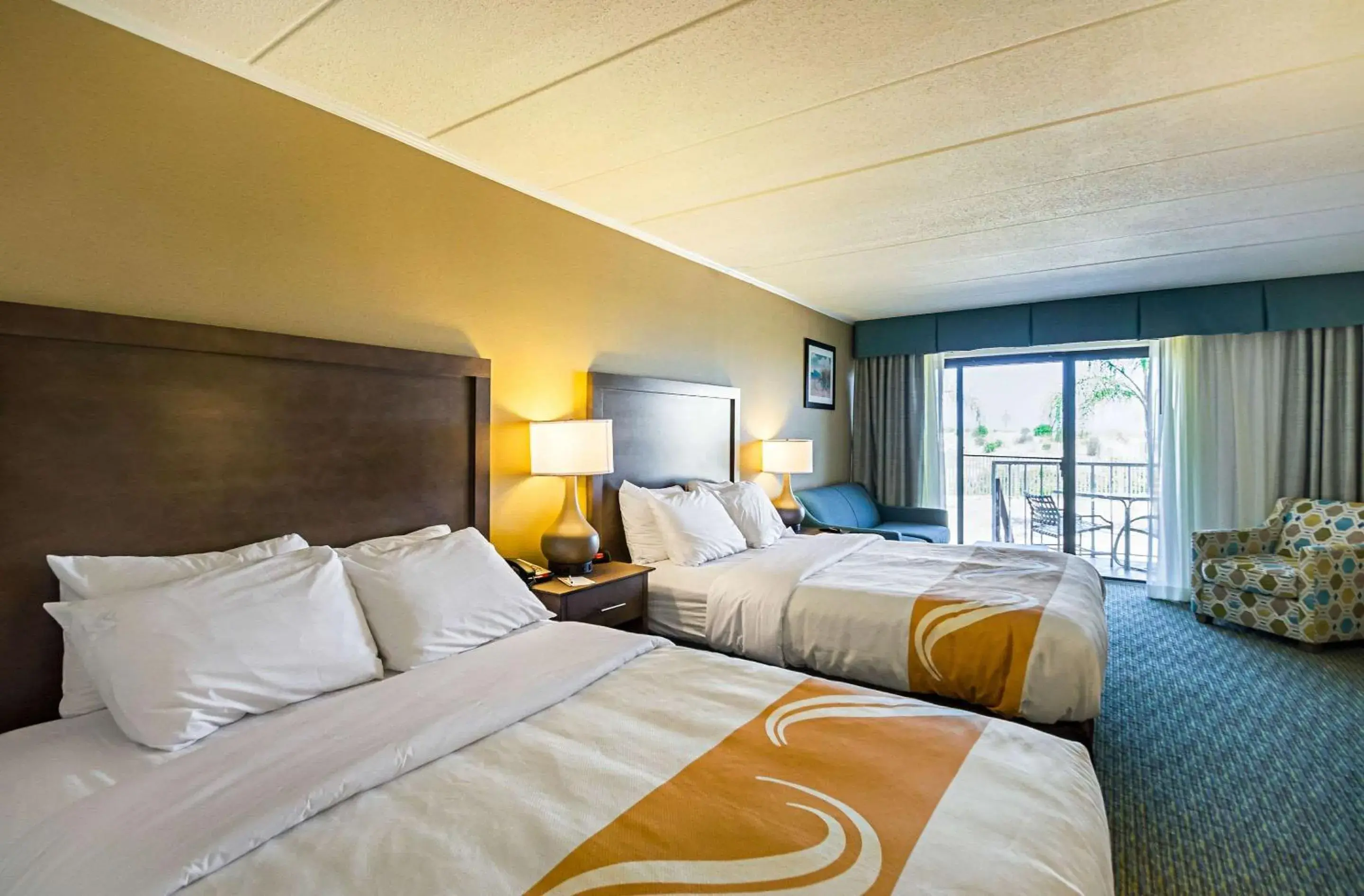 Photo of the whole room, Bed in Quality Inn Oceanfront Photo of the whole room, Bed in Quality Inn Oceanfront