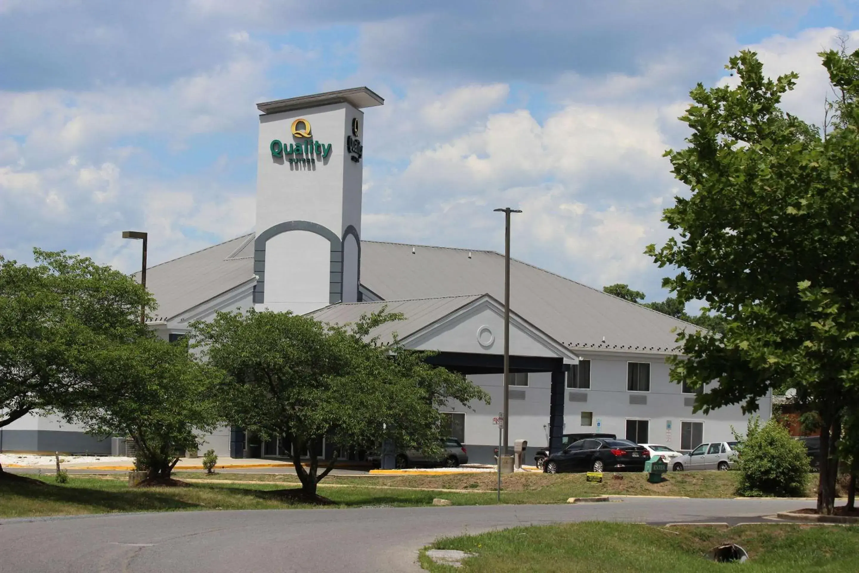 Property building in Quality Suites Waldorf Property building in Quality Suites Waldorf