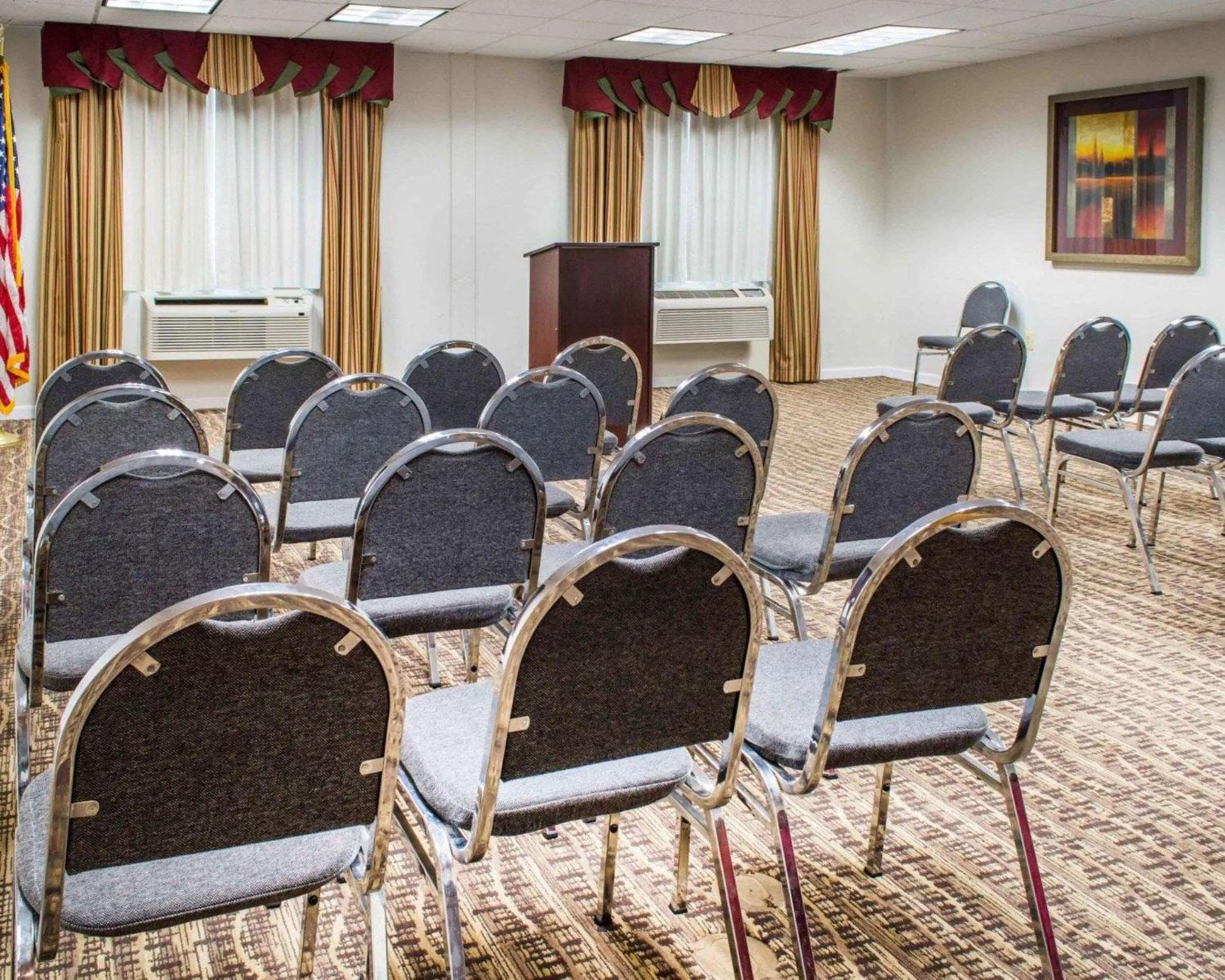 Meeting/conference room in Quality Suites Waldorf