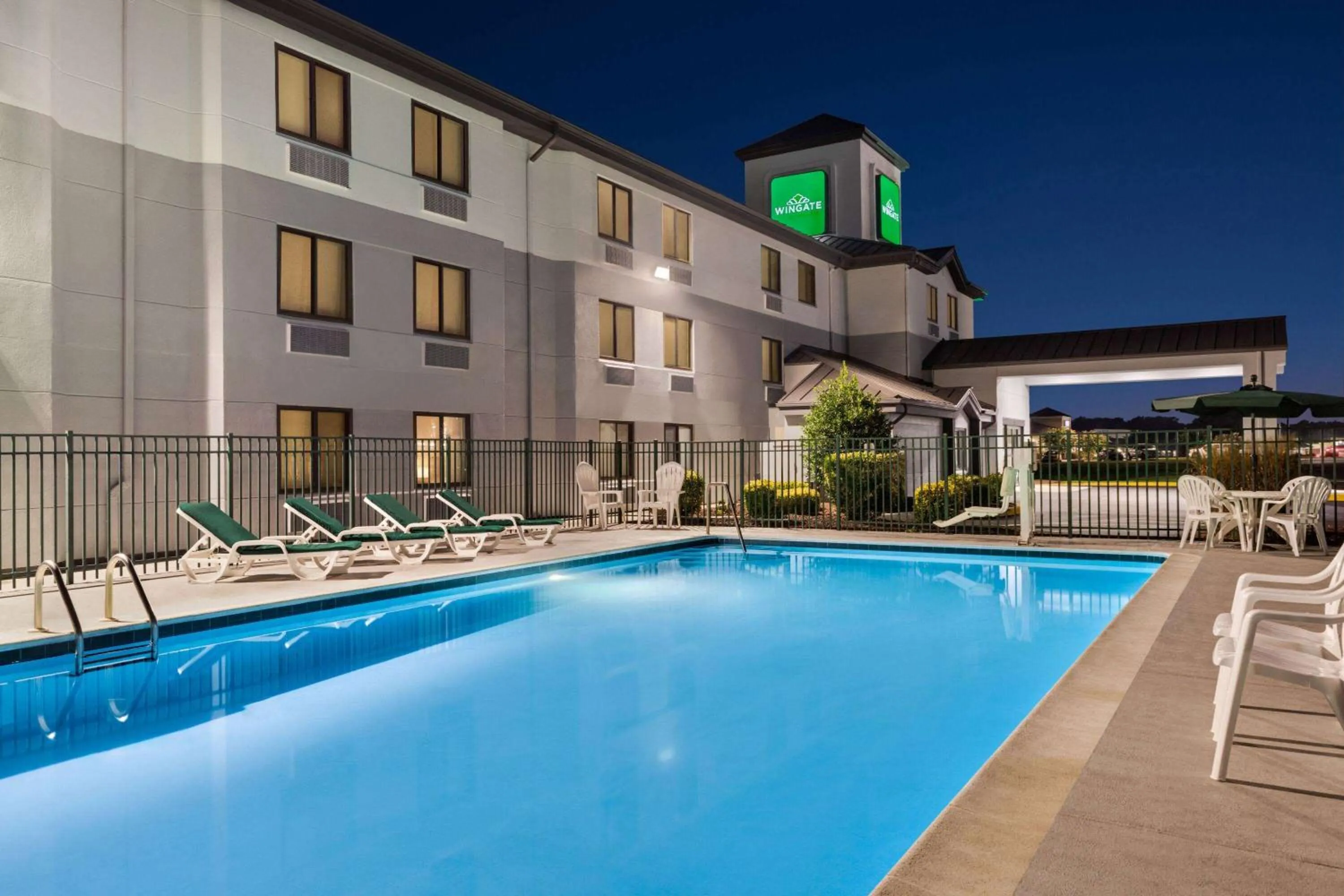 Swimming pool in Wingate by Wyndham Salisbury