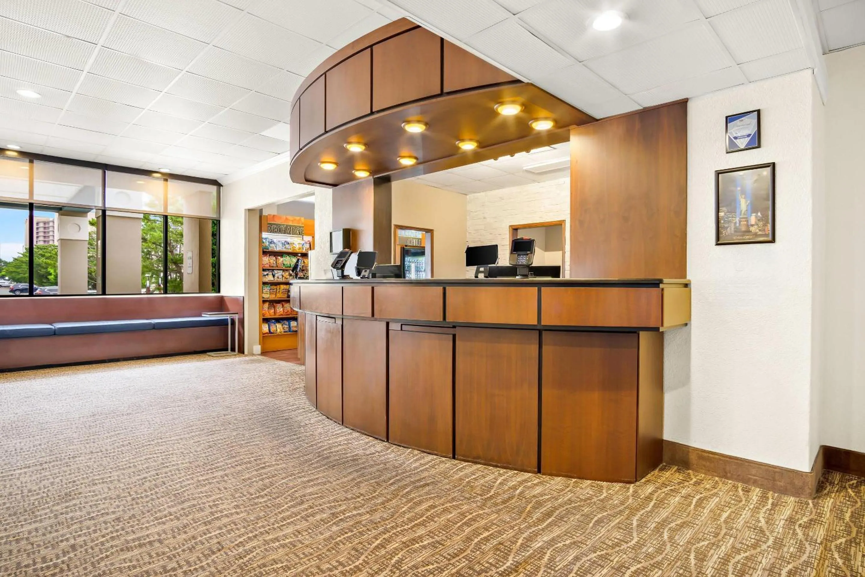 Lobby or reception in Comfort Inn Gold Coast