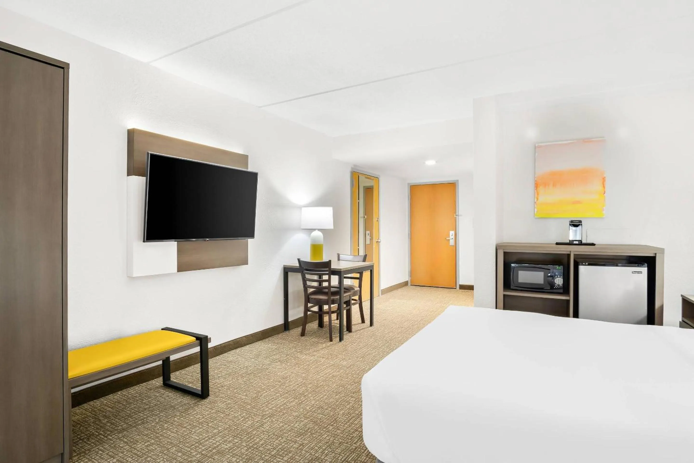 Bedroom, Bed in Comfort Inn Gold Coast