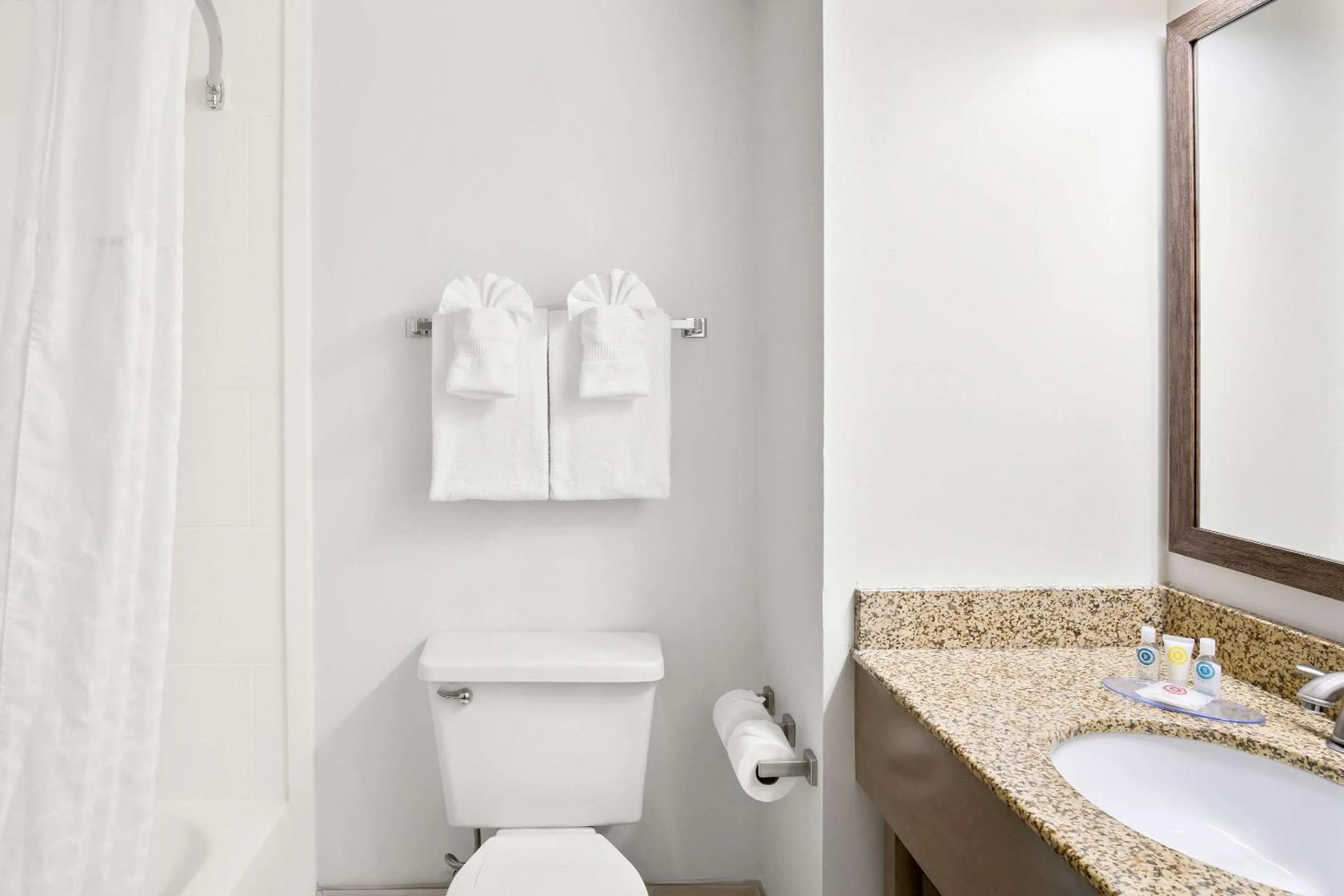 Bedroom in Comfort Inn Gold Coast