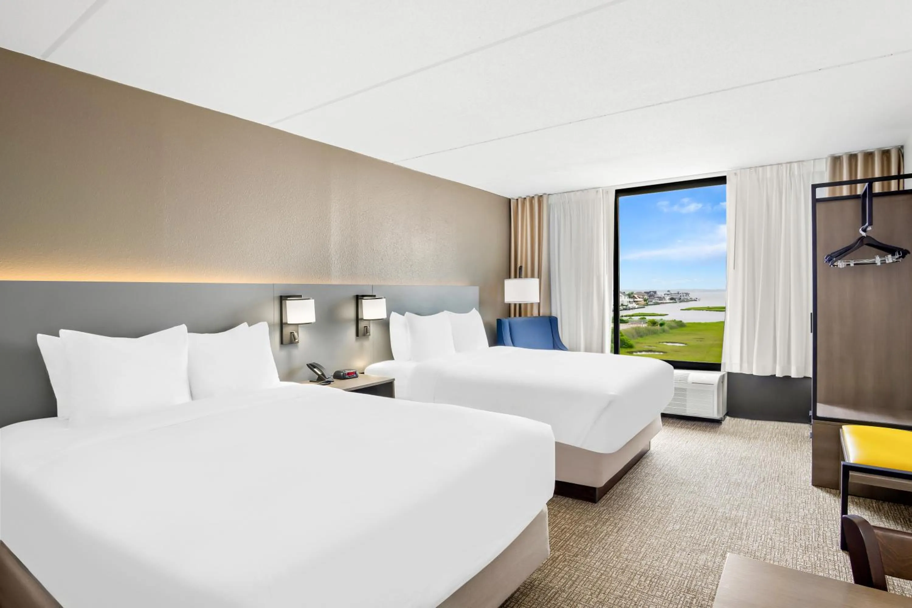 View (from property/room), Bed in Comfort Inn Gold Coast