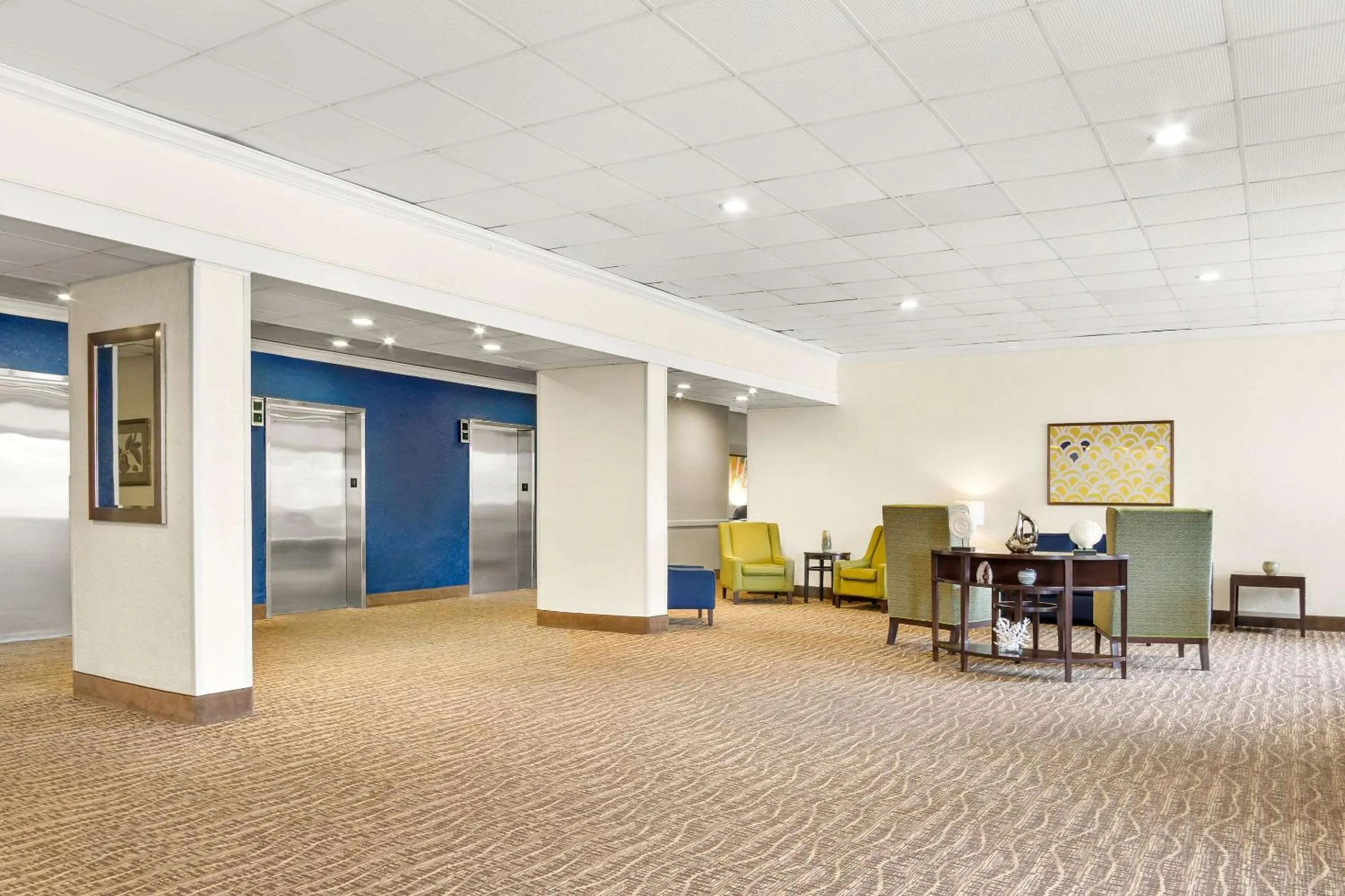 Lobby or reception in Comfort Inn Gold Coast