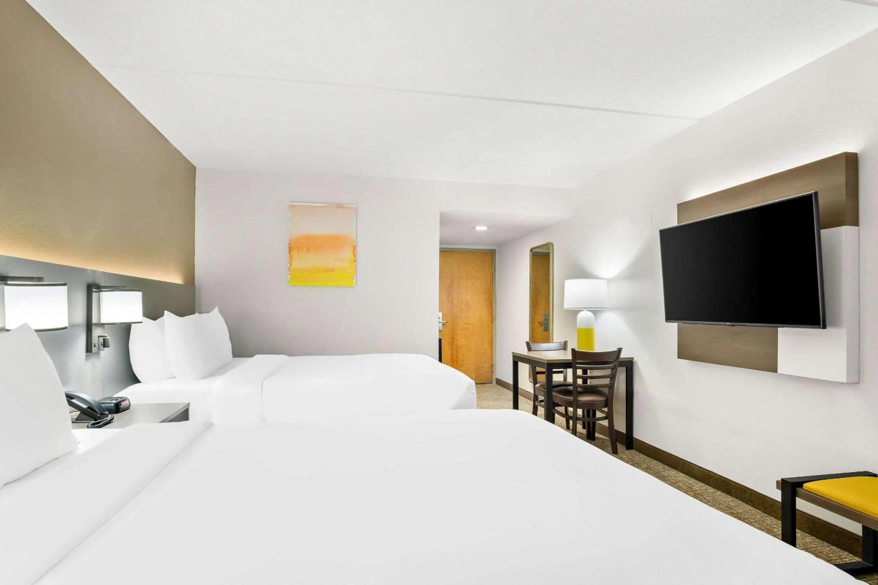 Bedroom, Bed in Comfort Inn Gold Coast