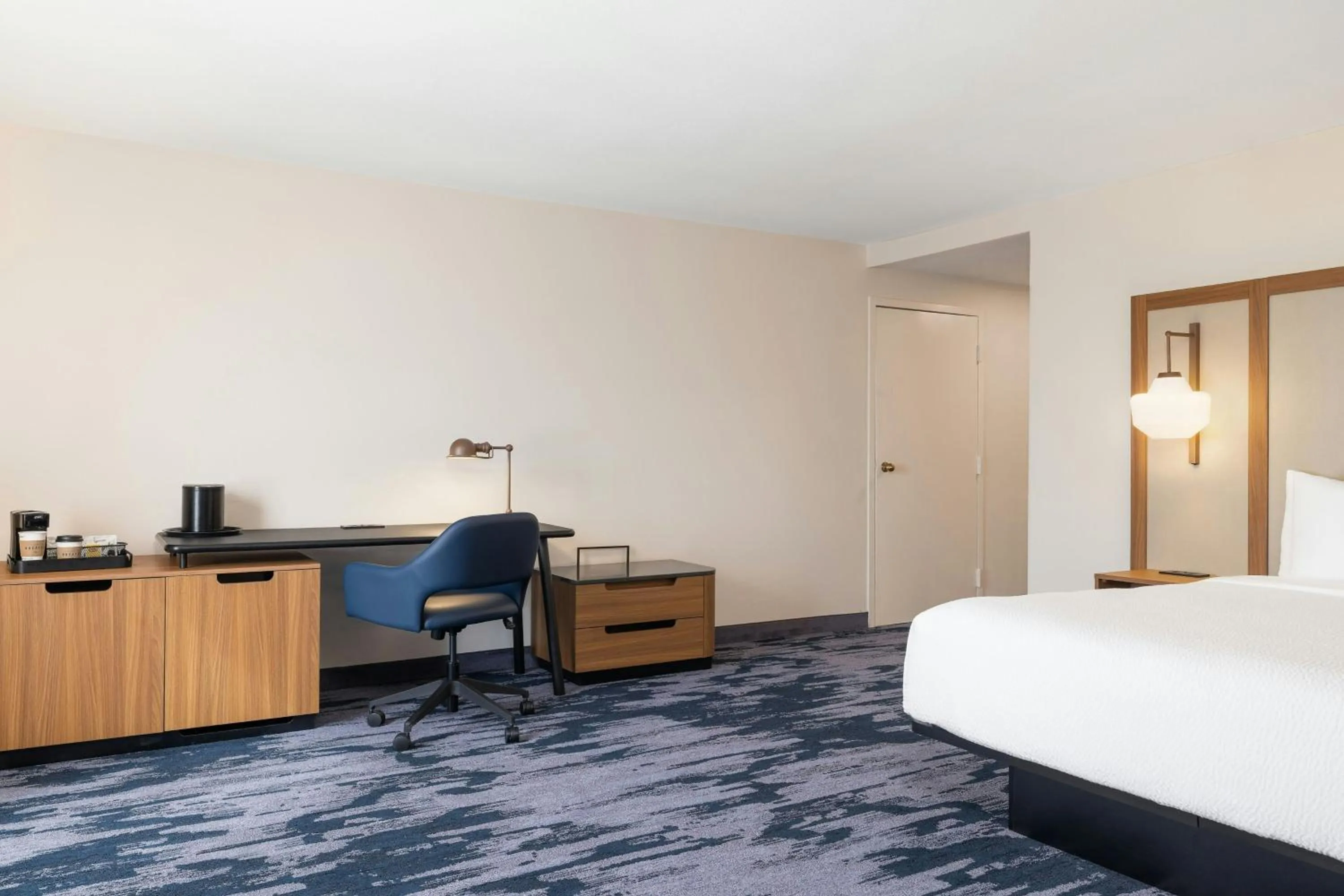 Photo of the whole room, Bed in Fairfield by Marriott Inn & Suites Clinton