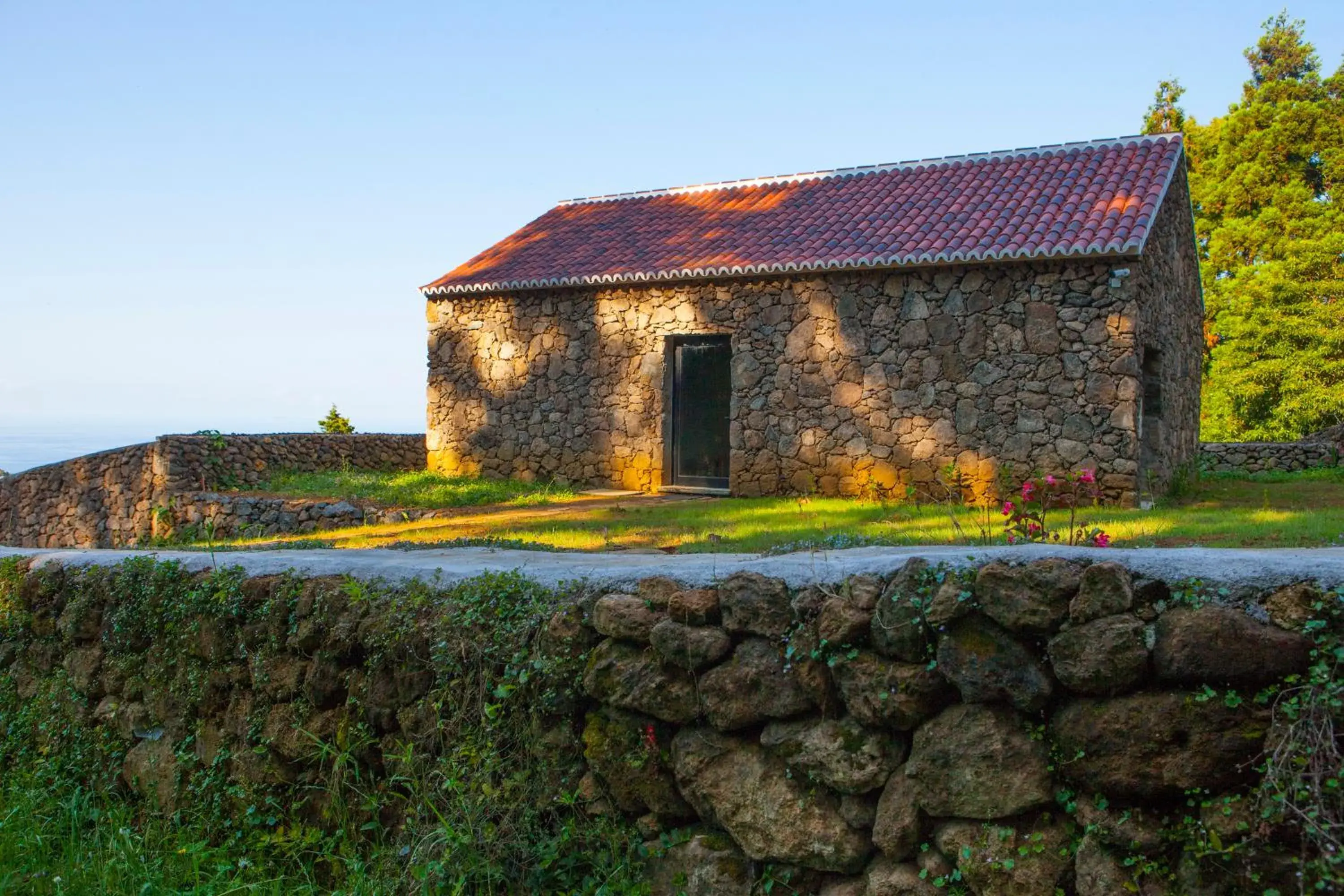 Three-Bedroom House in Caparica Azores Ecolodge Three-Bedroom House in Caparica Azores Ecolodge