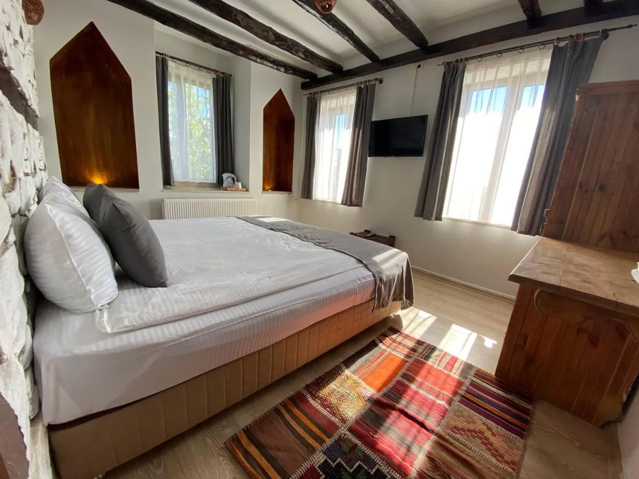 Photo of the whole room, Bed in Kapadokya Konak