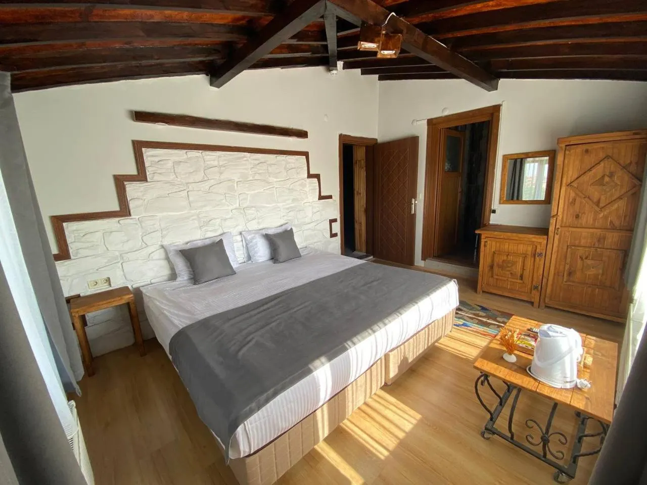 Photo of the whole room, Bed in Kapadokya Konak