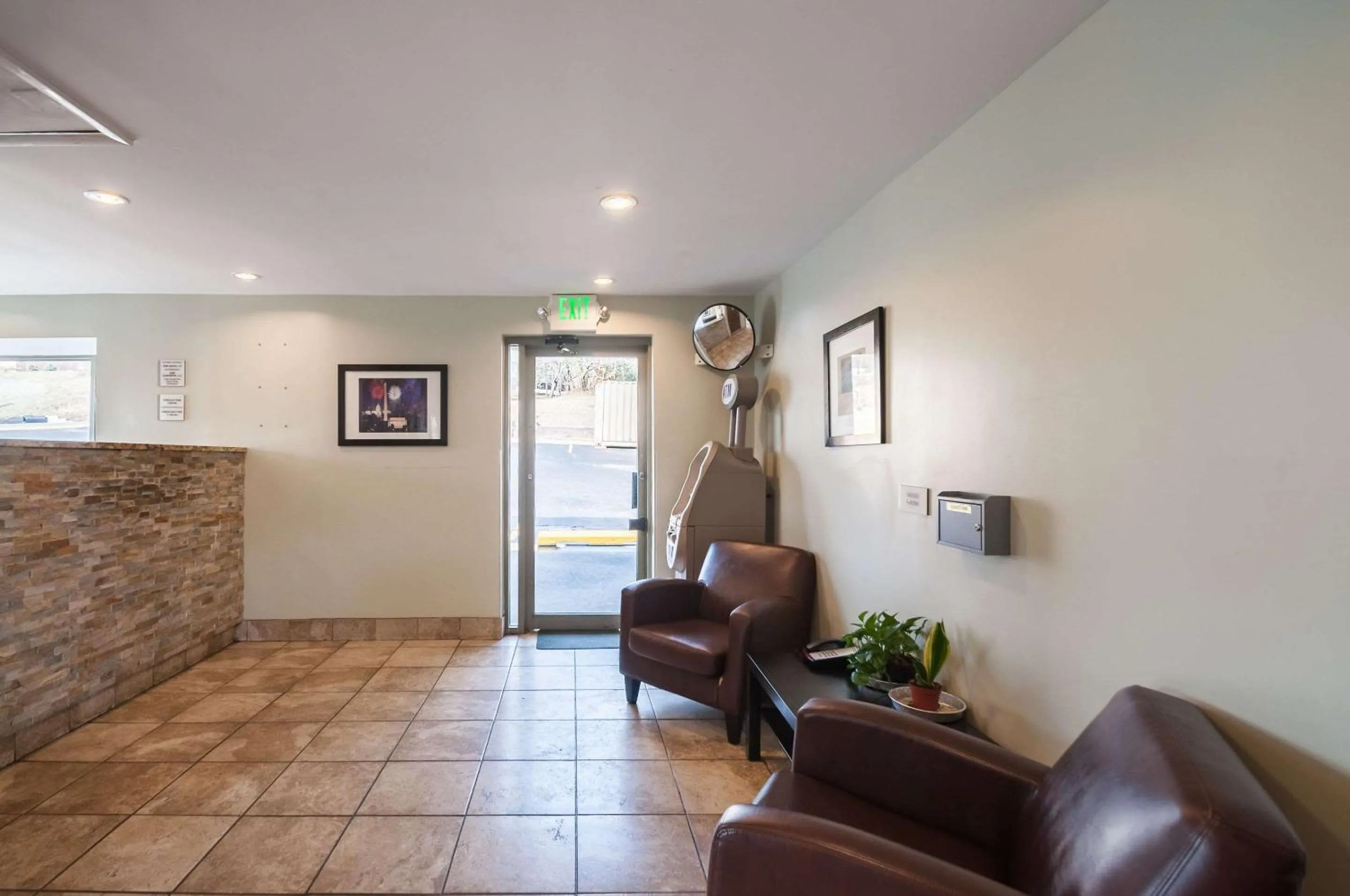 Lobby or reception in Econo Lodge Elkridge near Arundel Mills