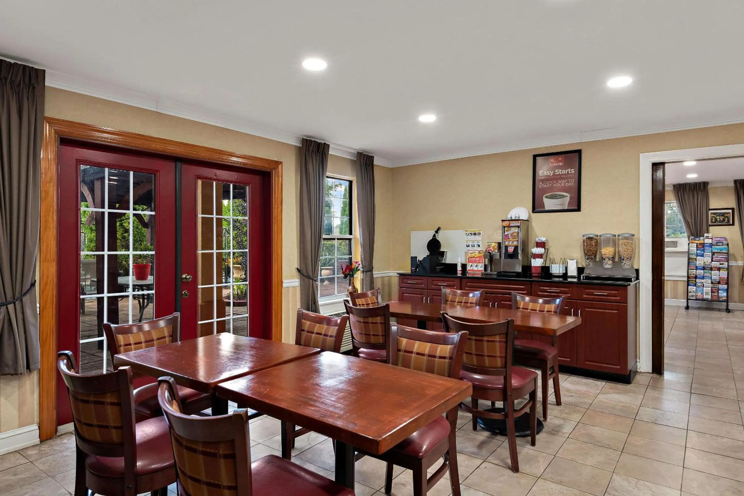 Breakfast in Econo Lodge Princess Anne