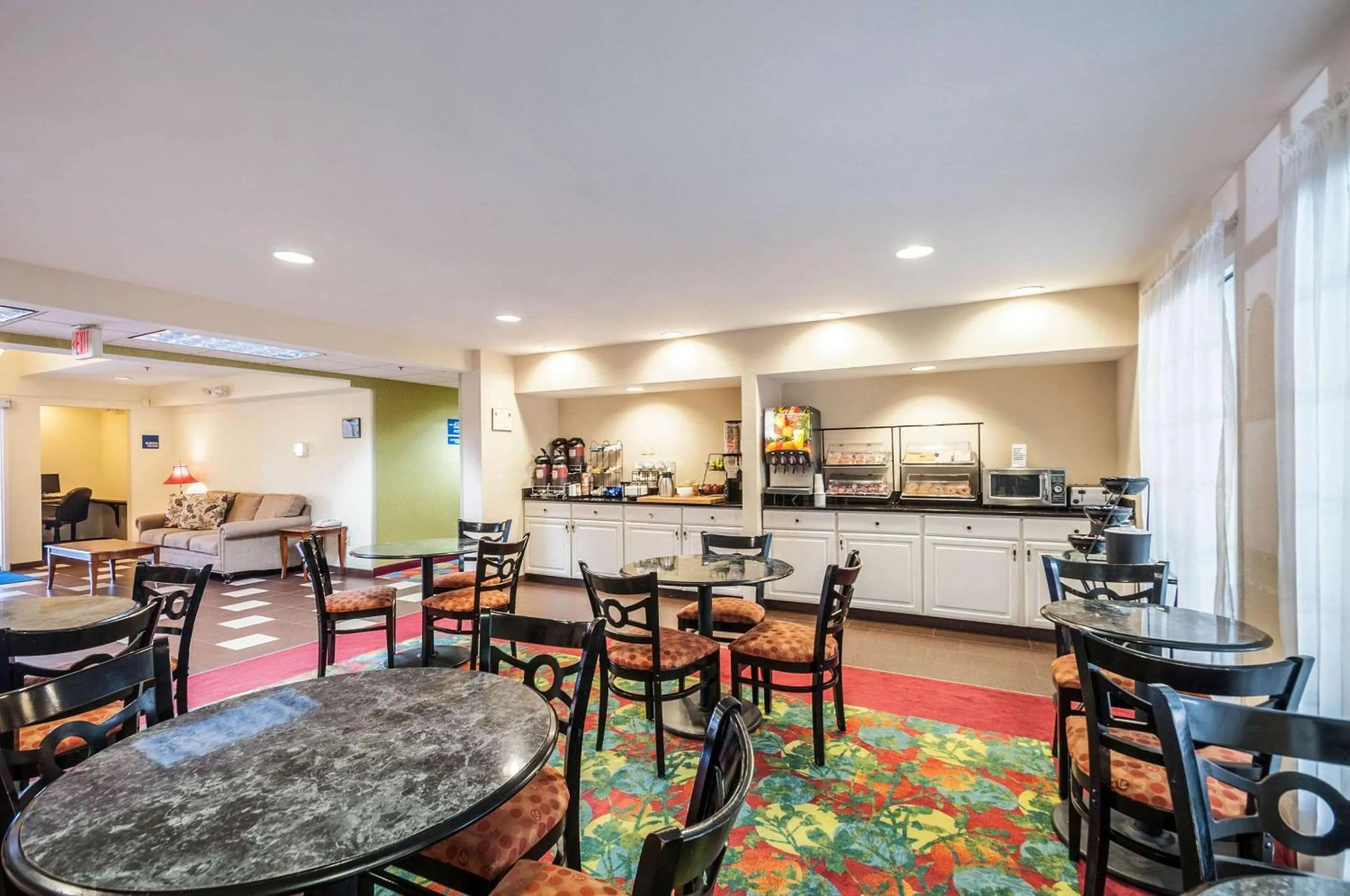 Restaurant/places to eat in MainStay Suites Frederick