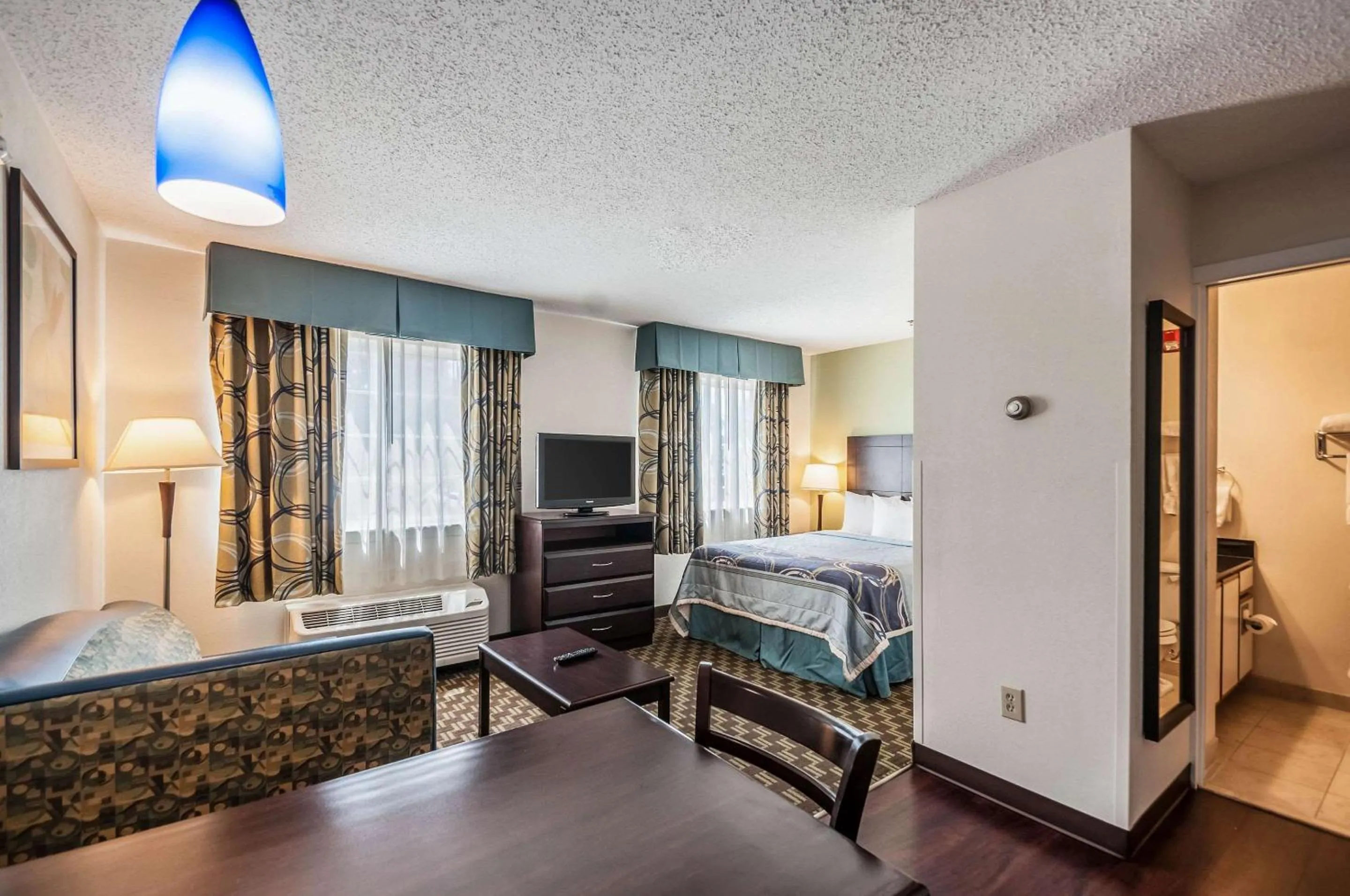 Photo of the whole room in MainStay Suites Frederick