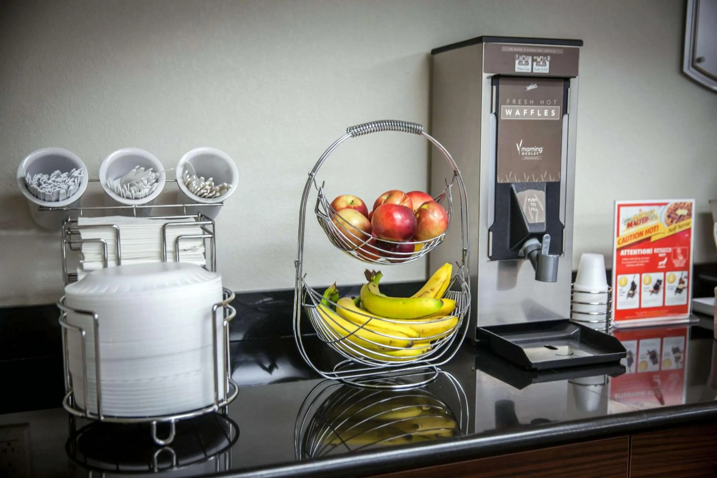 Restaurant/places to eat in Sleep Inn & Suites