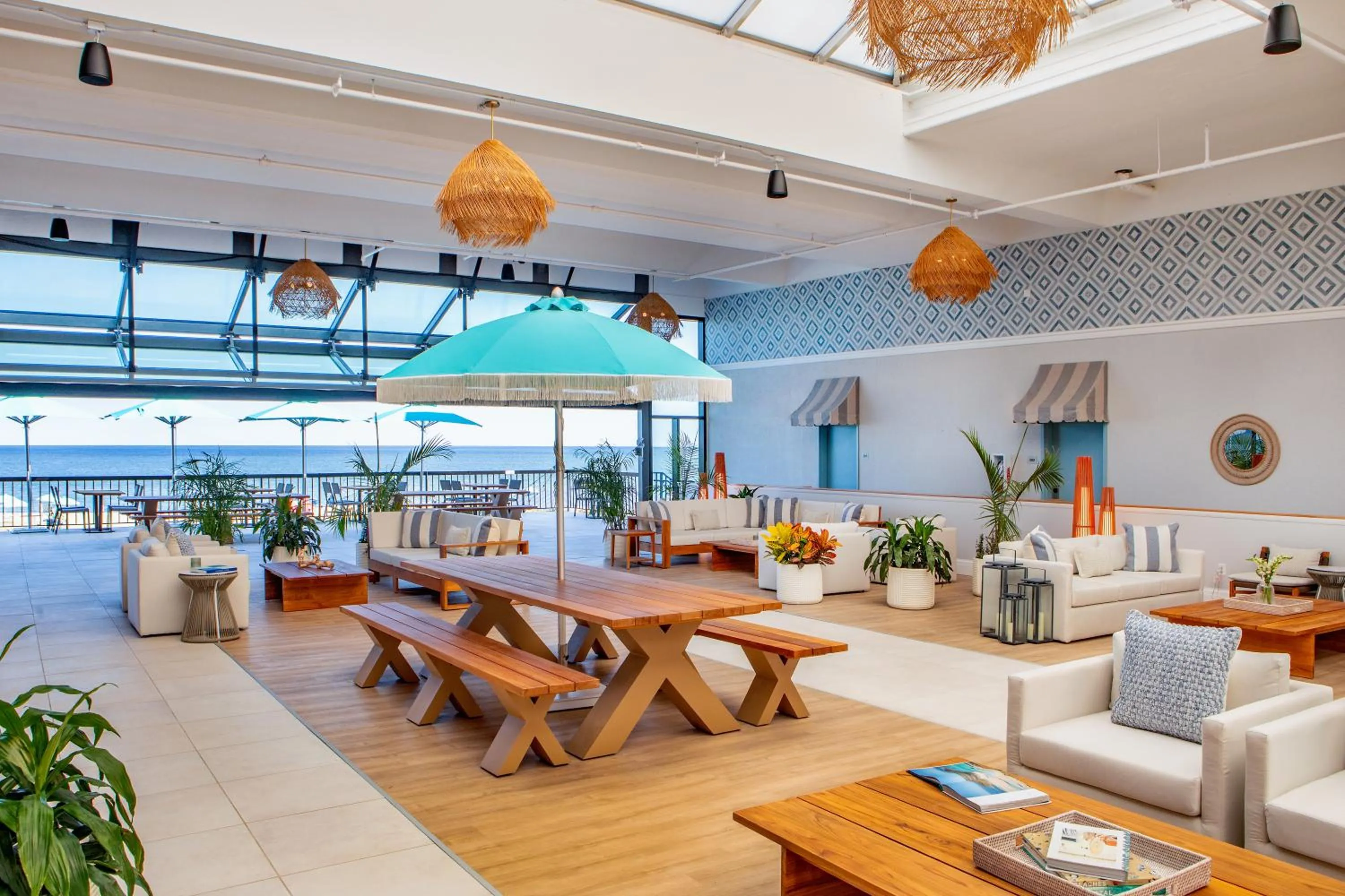 Restaurant/places to eat in Ashore Resort & Beach Club