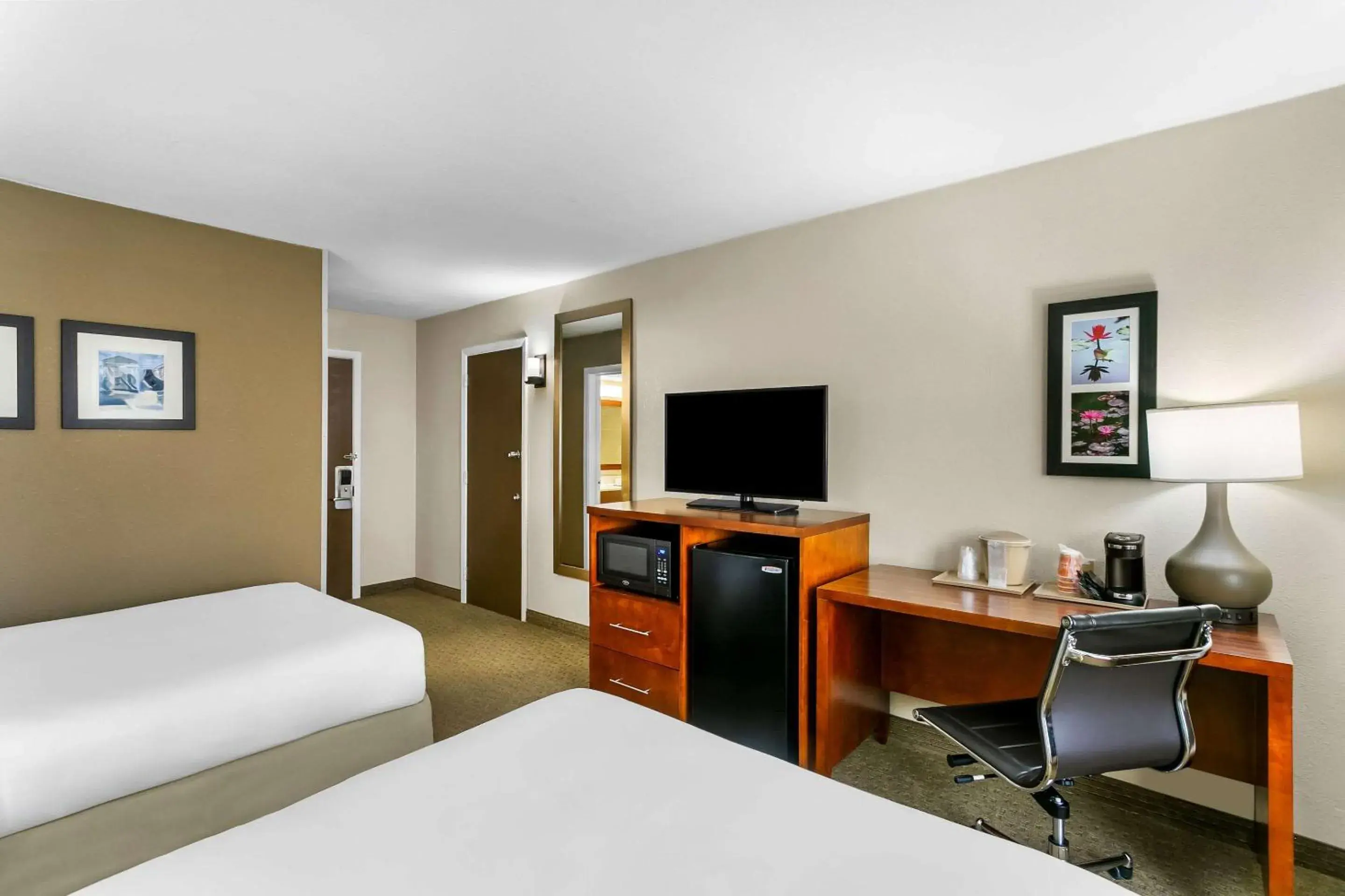 Bedroom, Bed in Comfort Inn Red Horse Frederick Bedroom, Bed in Comfort Inn Red Horse Frederick