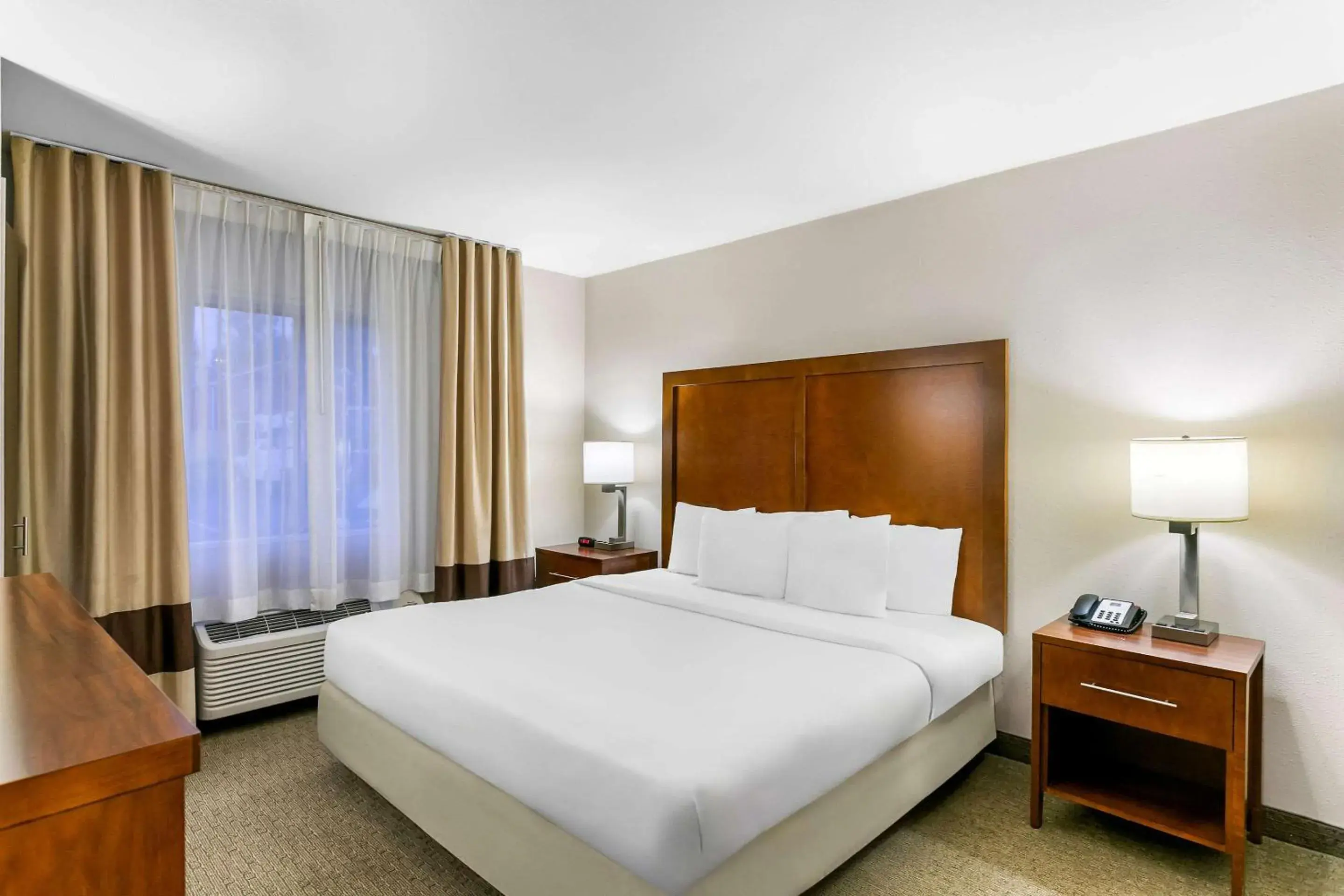 Bedroom, Bed in Comfort Inn Red Horse Frederick Bedroom, Bed in Comfort Inn Red Horse Frederick