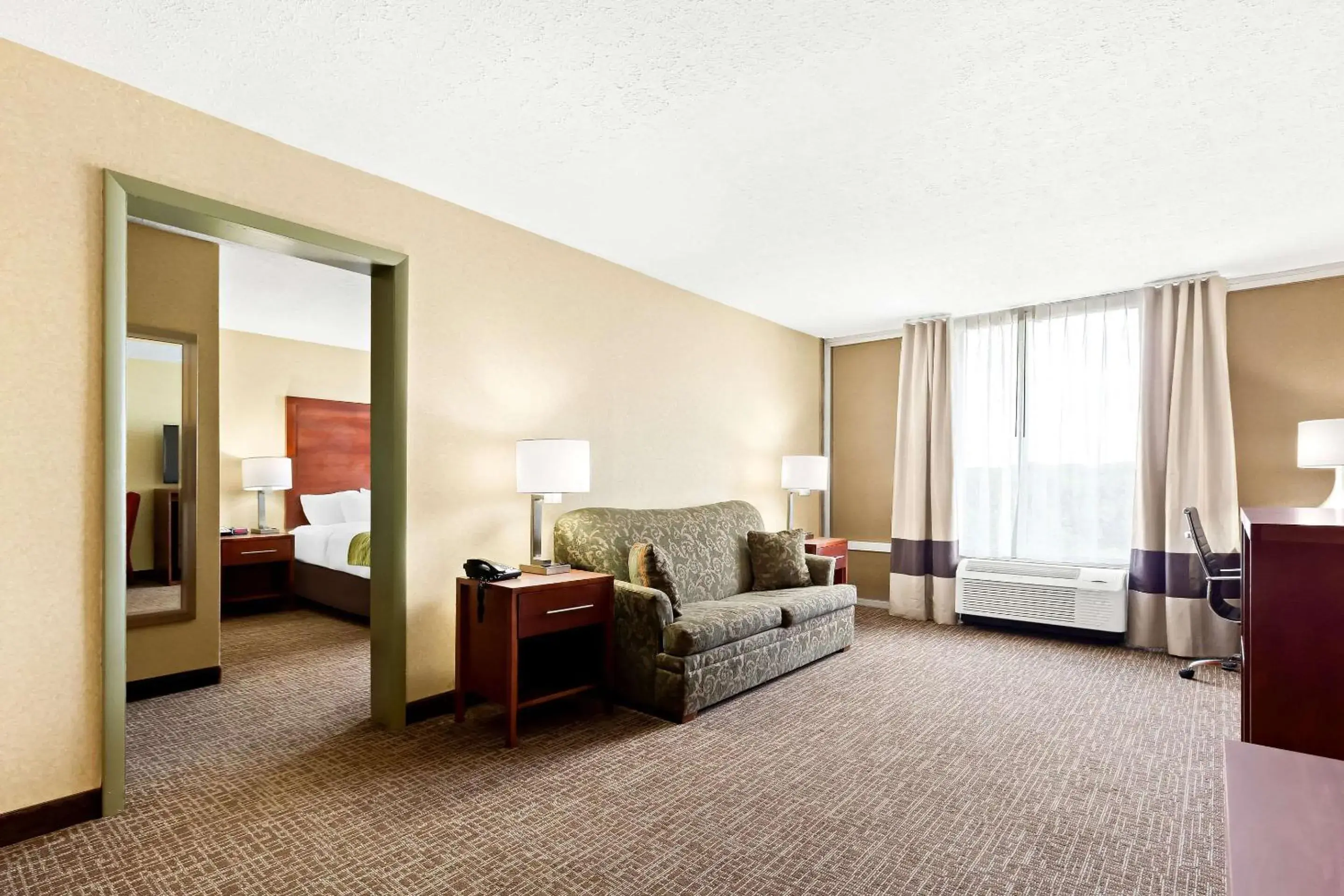 Bedroom, Bed in Comfort Inn Grantsville-Deep Creek Lake Bedroom, Bed in Comfort Inn Grantsville-Deep Creek Lake