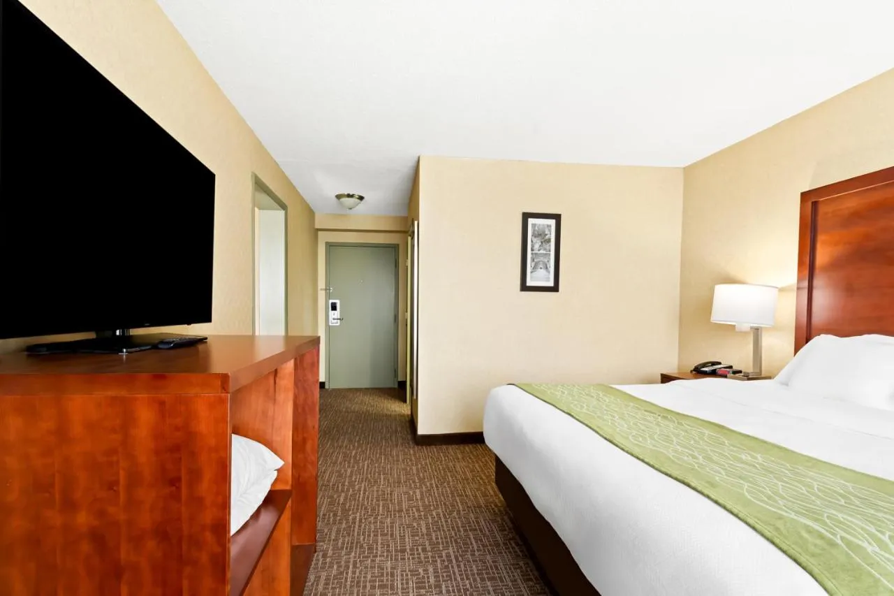 Bedroom, Bed in Comfort Inn Grantsville-Deep Creek Lake