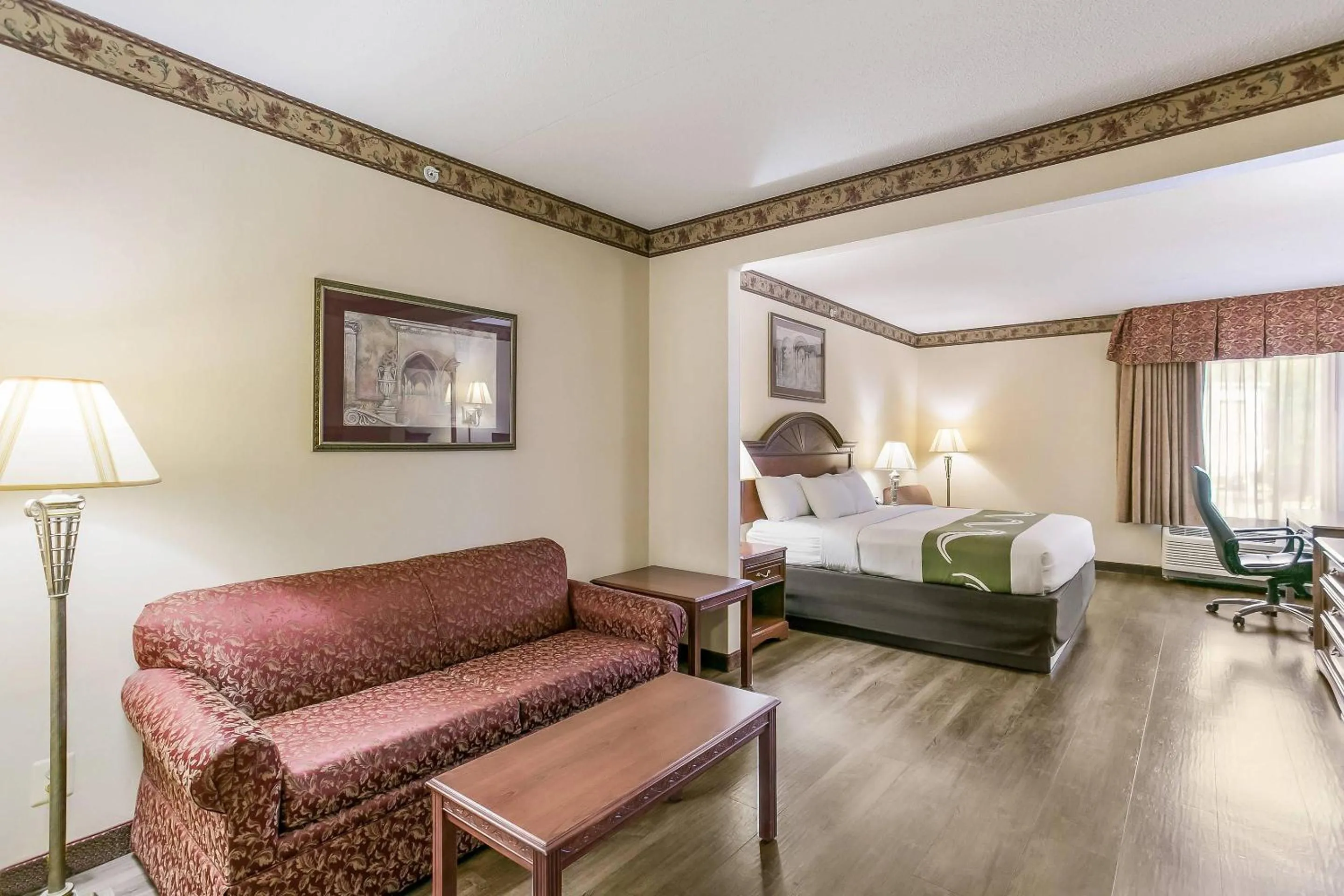 Bedroom, Bed in Quality Inn & Suites Bel Air I-95 Exit 77A