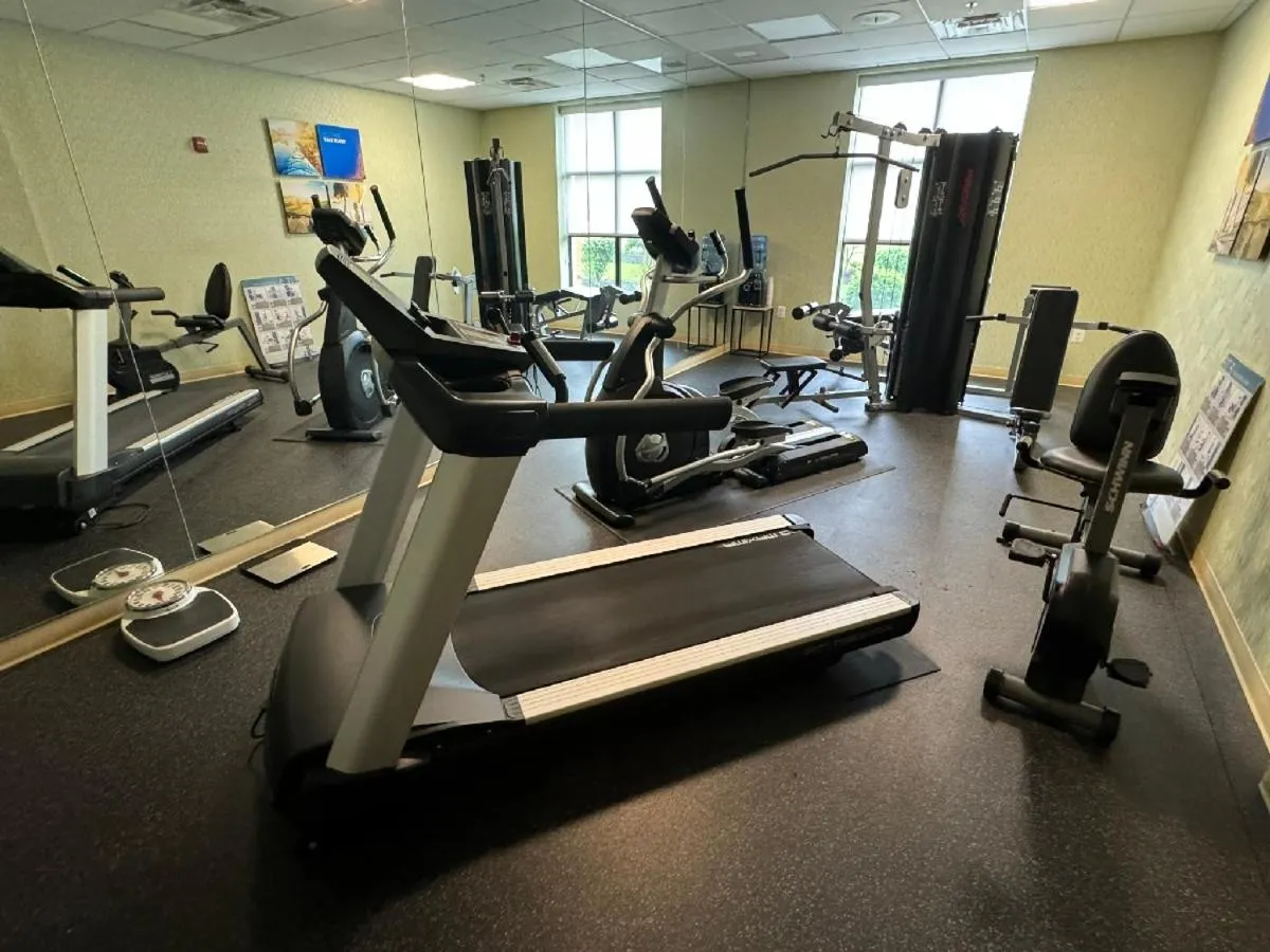 Fitness centre/facilities in Comfort Inn & Suites Lexington Park near Pax River